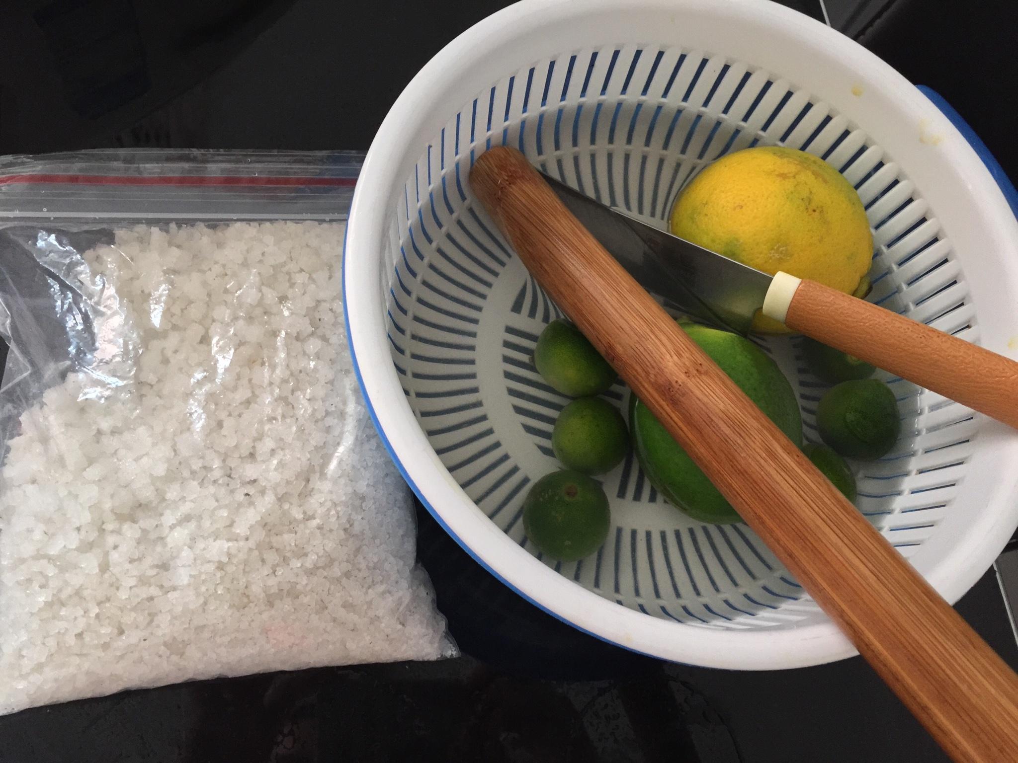 老鹽檸檬水的做法 步骤1