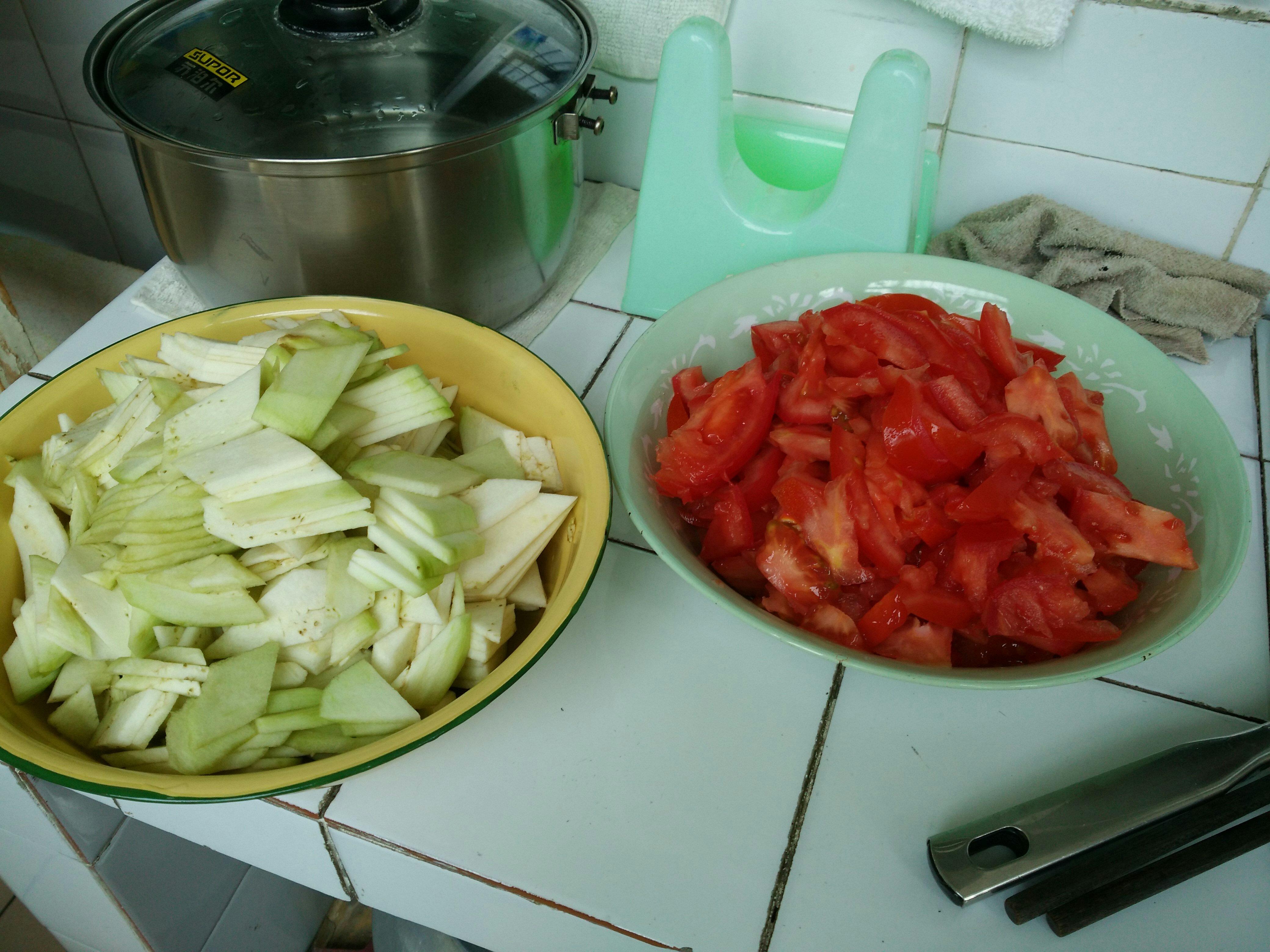 西紅柿茄子滷(山西婆家飯～)的做法 步骤1
