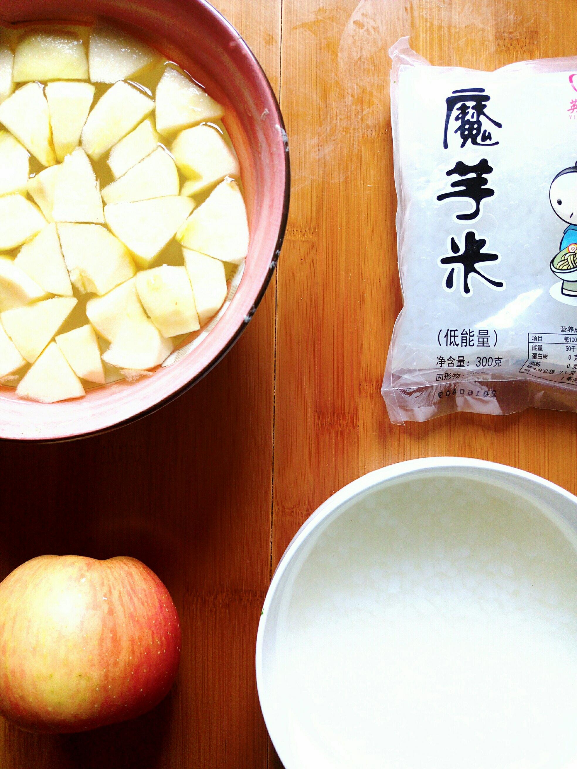 魔芋米蘋果粥(๑´ω`๑)養胃日常的做法 步骤1
