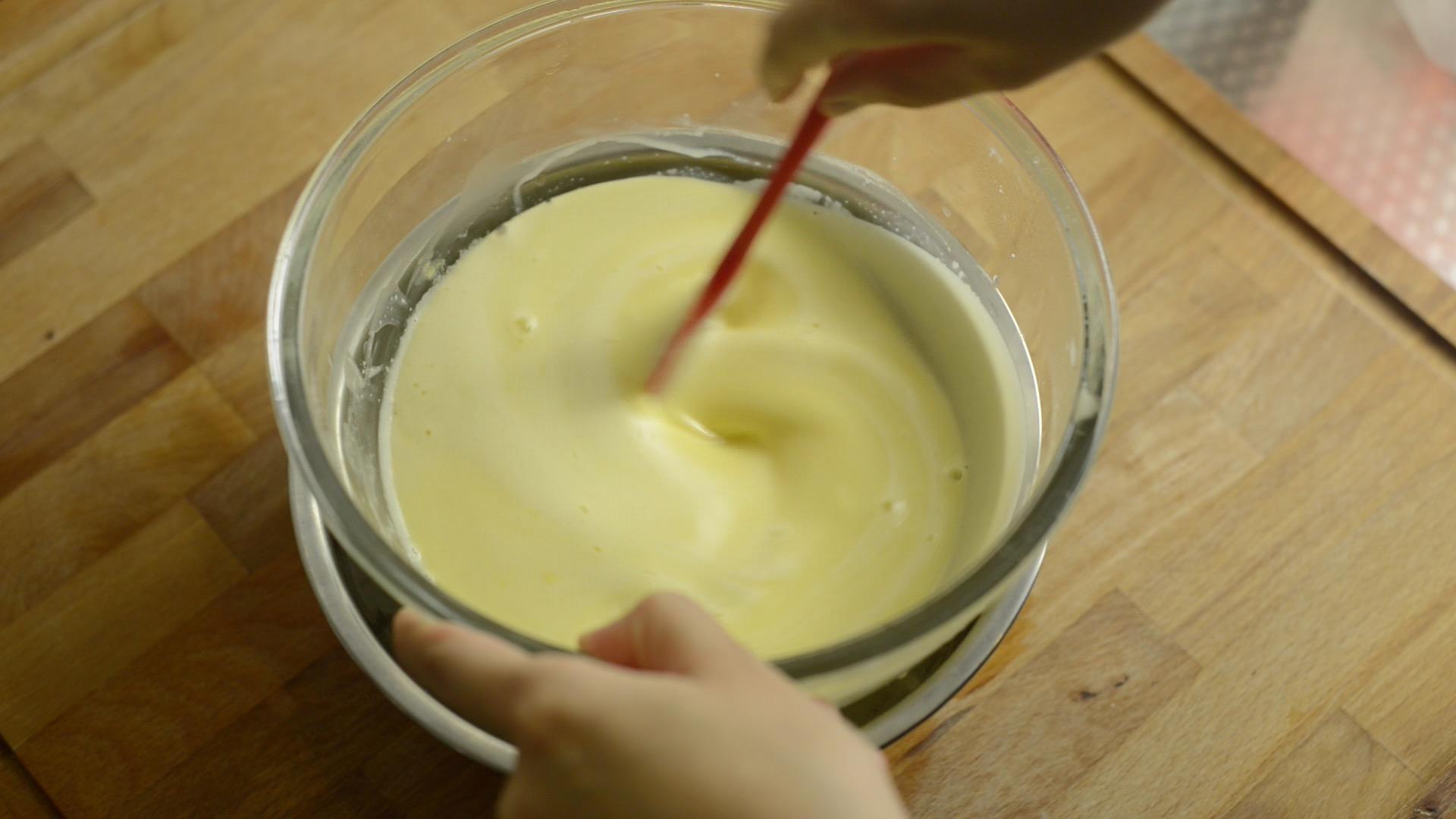 基礎牛奶香草冰激凌和幾種口味的應用的做法 步骤7