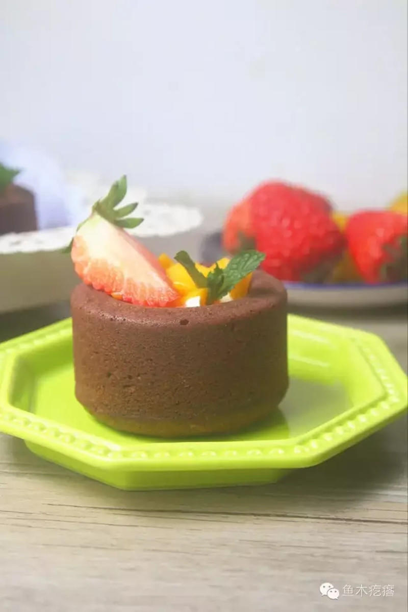 【暖暖焙家】夏日風--巧克力芒果蛋糕杯的做法 步骤1