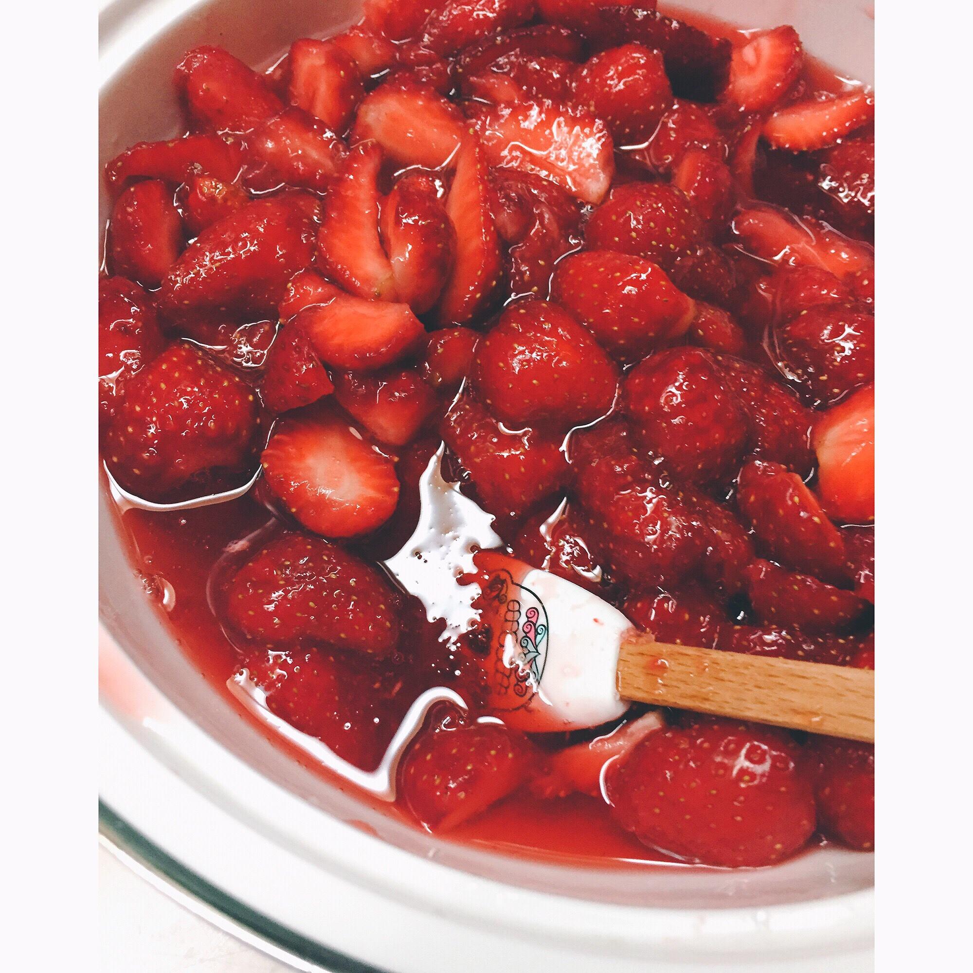 草莓大粒果醬的做法 步骤4