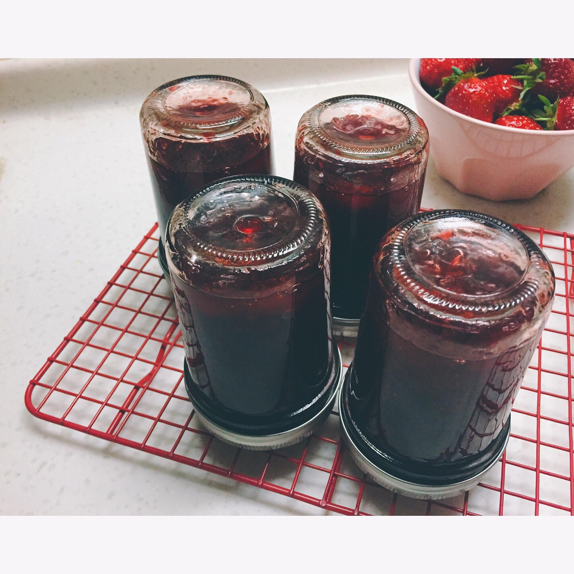 草莓大粒果醬的做法 步骤8