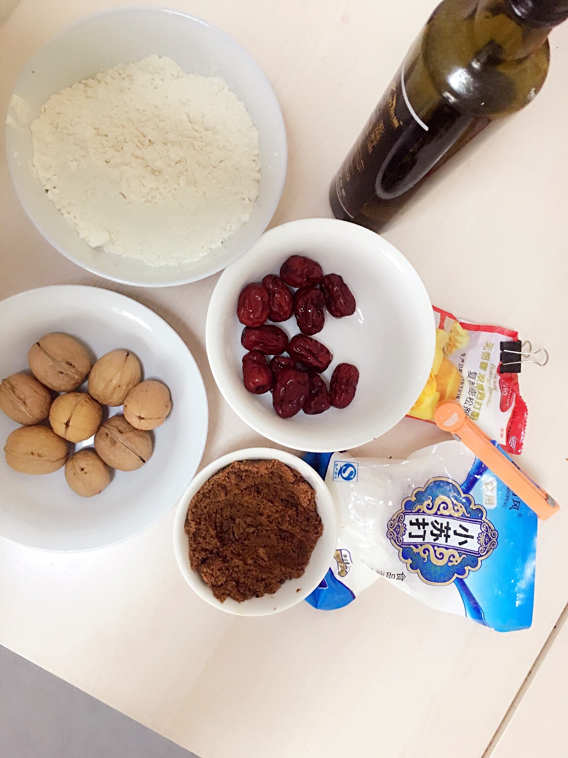 全素紅棗核桃大餅乾（不含蛋、奶、黃油）配方【十齋日素食】的做法 步骤1