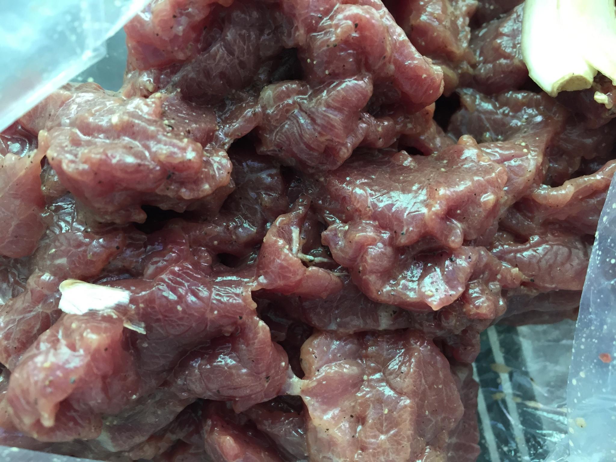黑椒牛肉炒飯的做法 步骤1