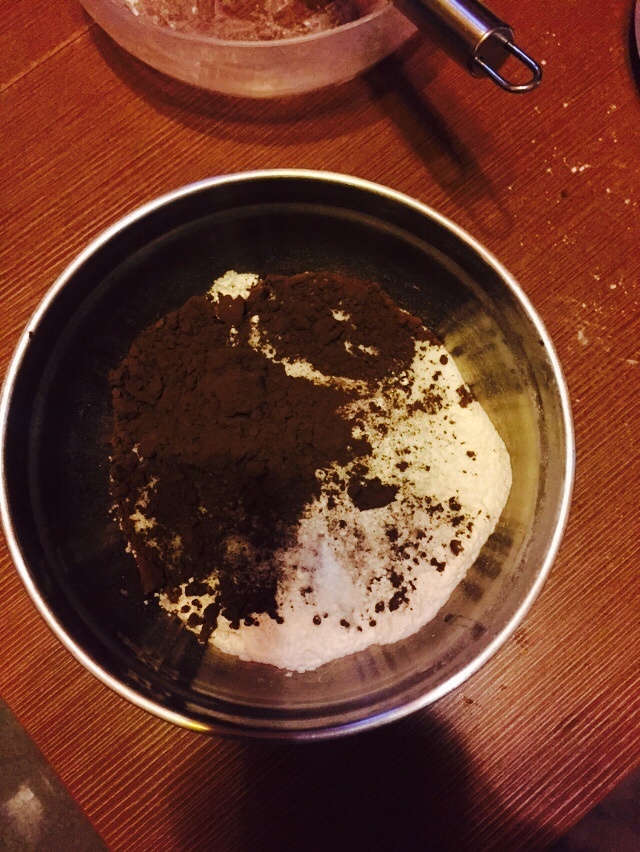 巧克力千層蛋糕的做法 步骤1