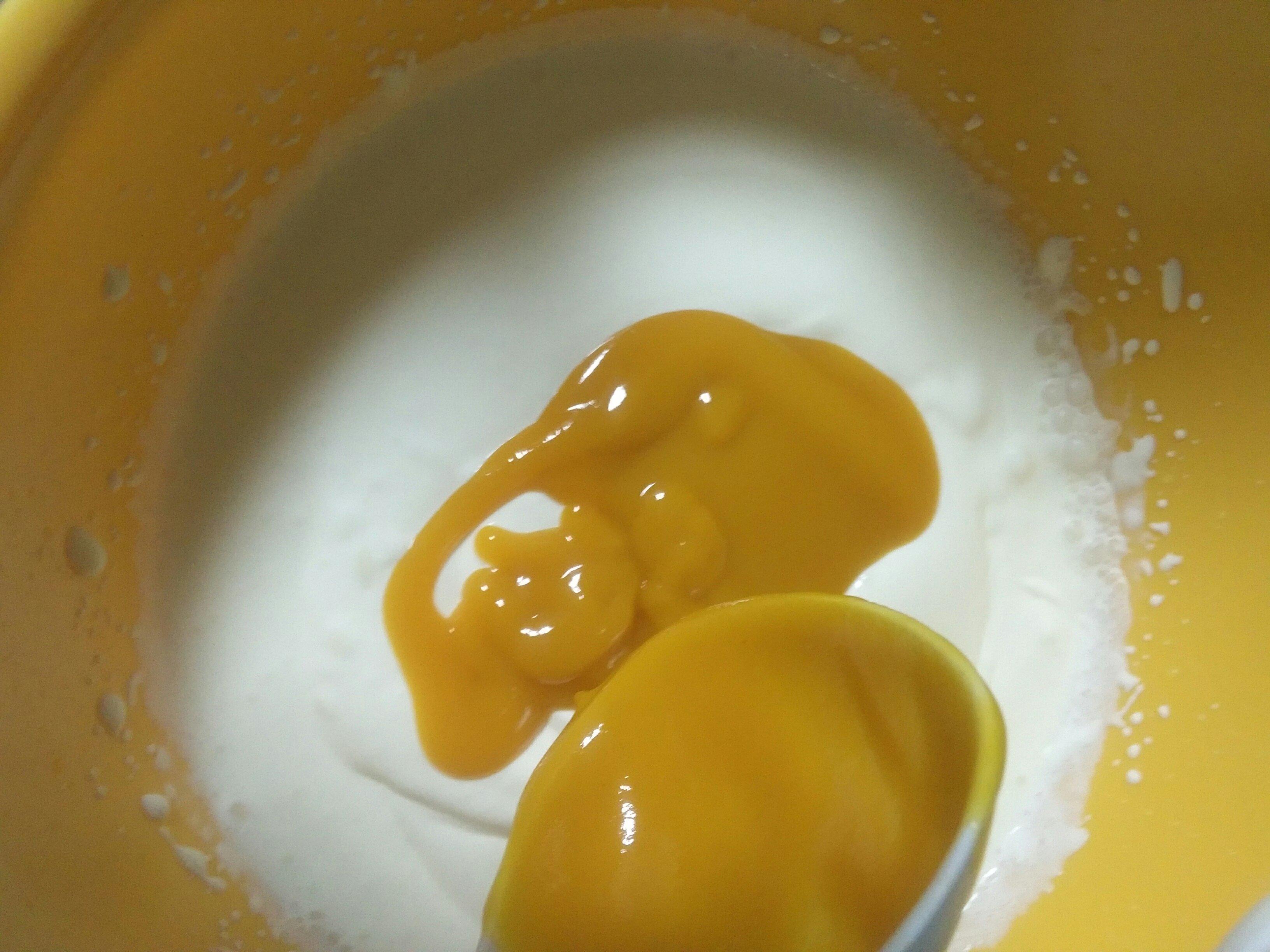 芒果酸奶慕斯〔巨好吃〕的做法 步骤11