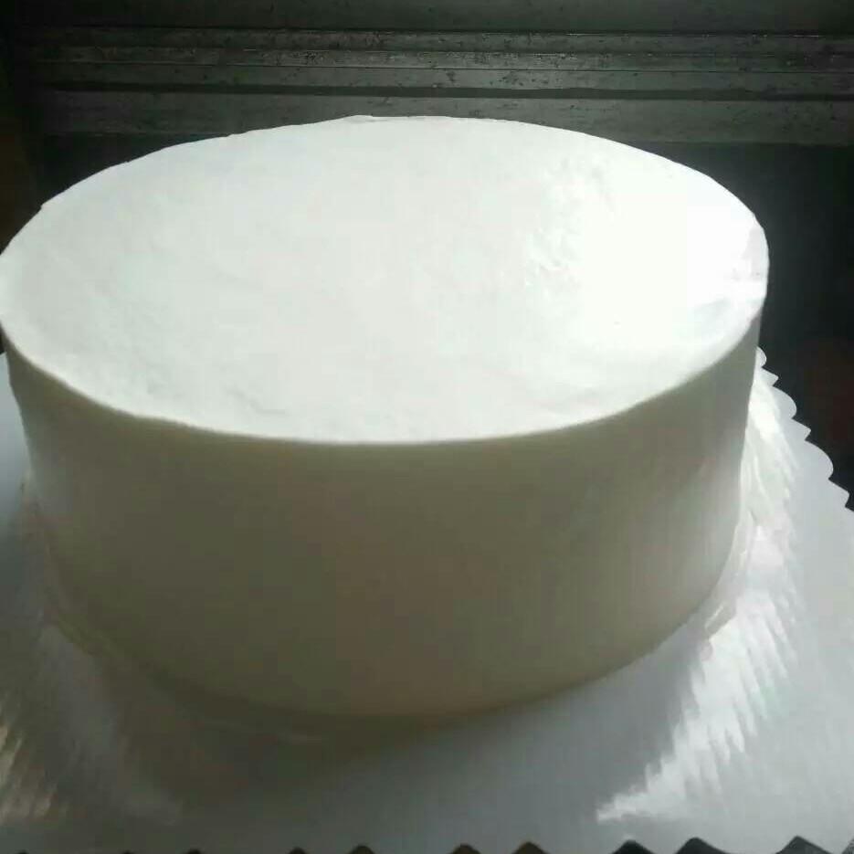 豆沙霜裱花蛋糕的做法 步骤3