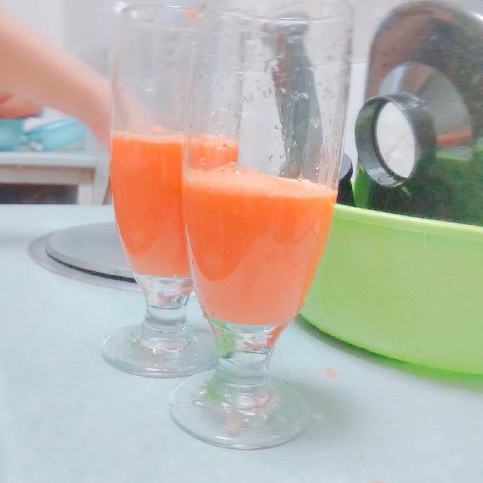 胡蘿蔔蘋果榨汁渣渣餅的做法 步骤2