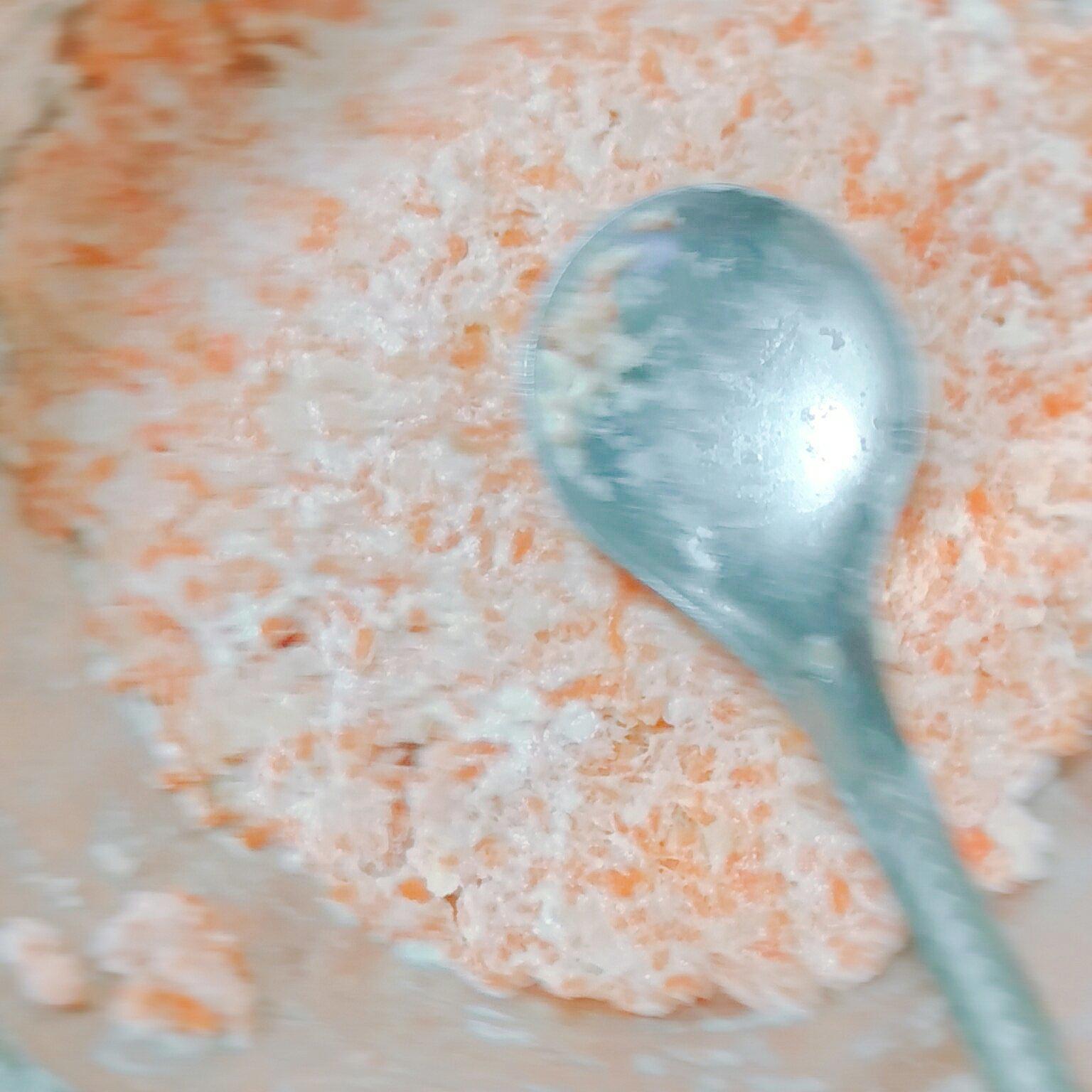 胡蘿蔔蘋果榨汁渣渣餅的做法 步骤4