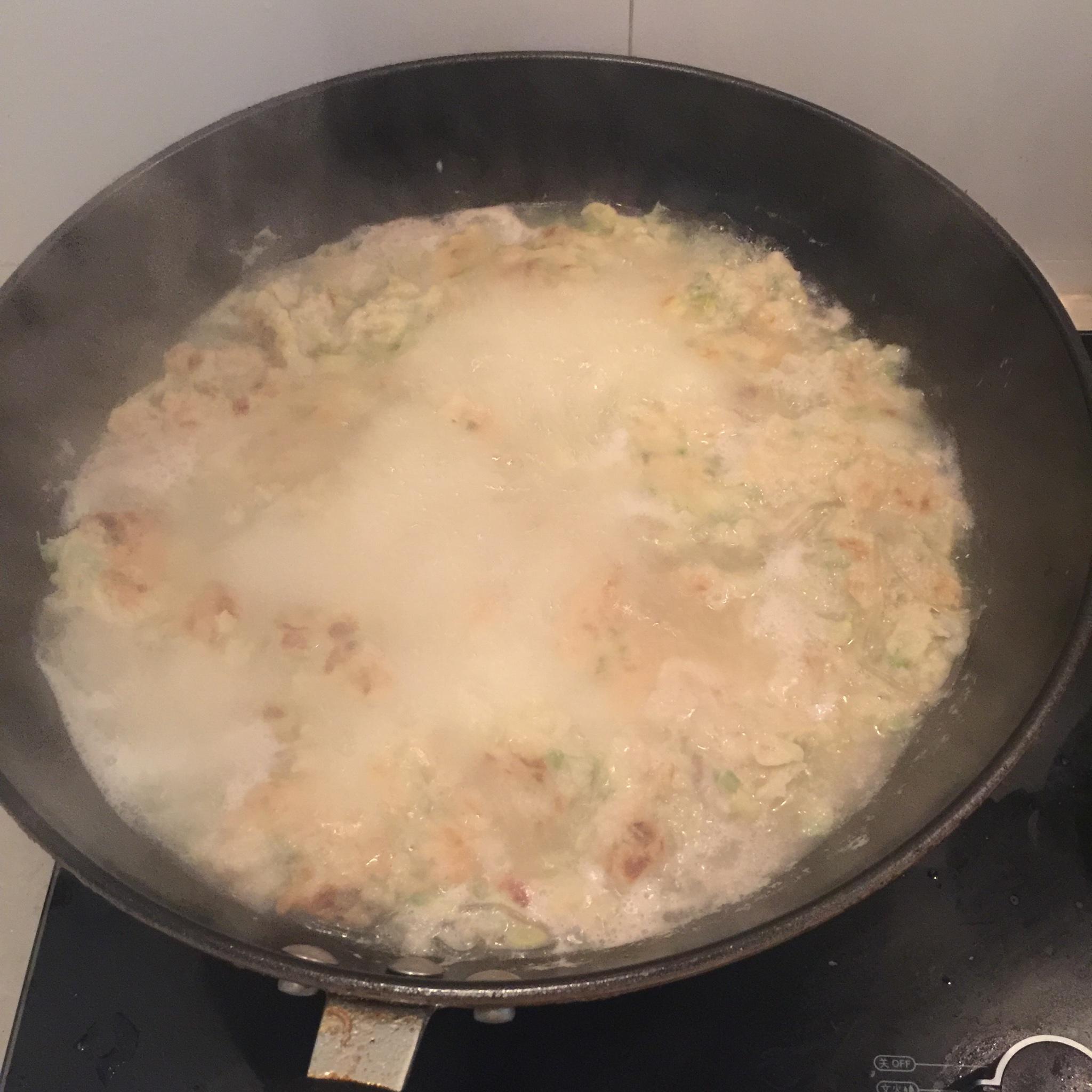 烹一鍋花香－煎洋槐花湯的做法 步骤6