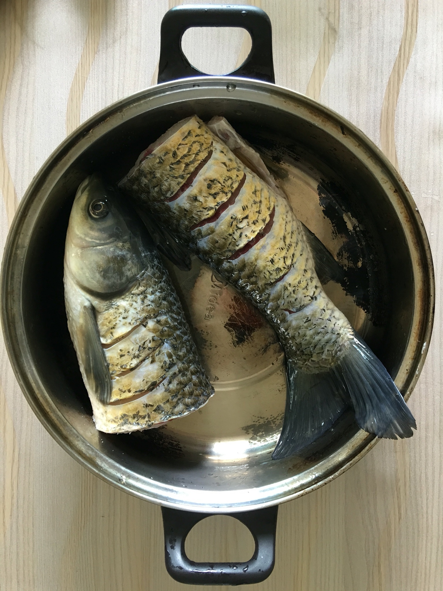 川味紅燒魚的做法 步骤1
