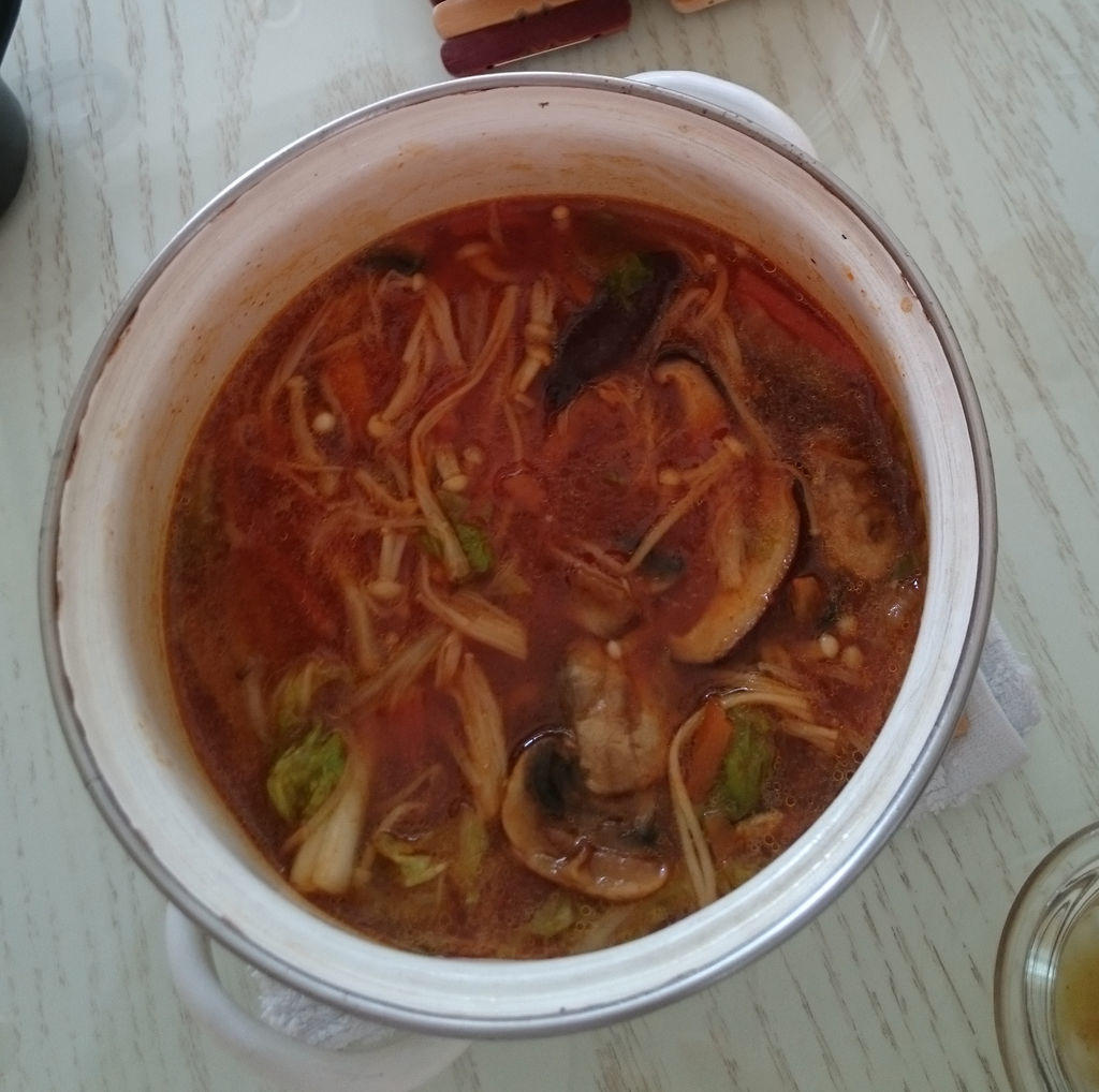 蔬菜版的韓式泡菜鍋的做法 步骤6