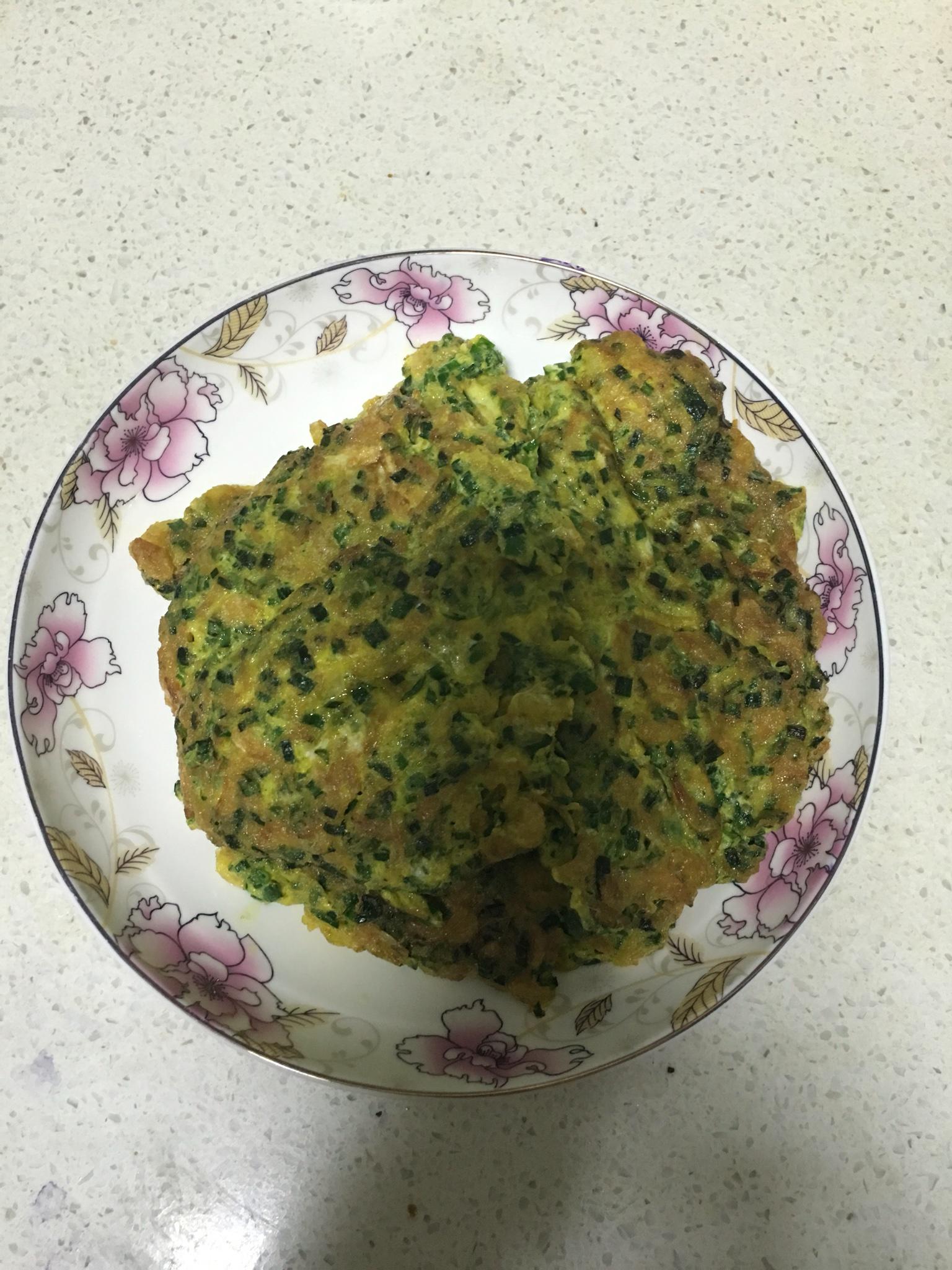 韭菜蝦皮煎雞蛋（寶貝補鈣食品）的做法 步骤3