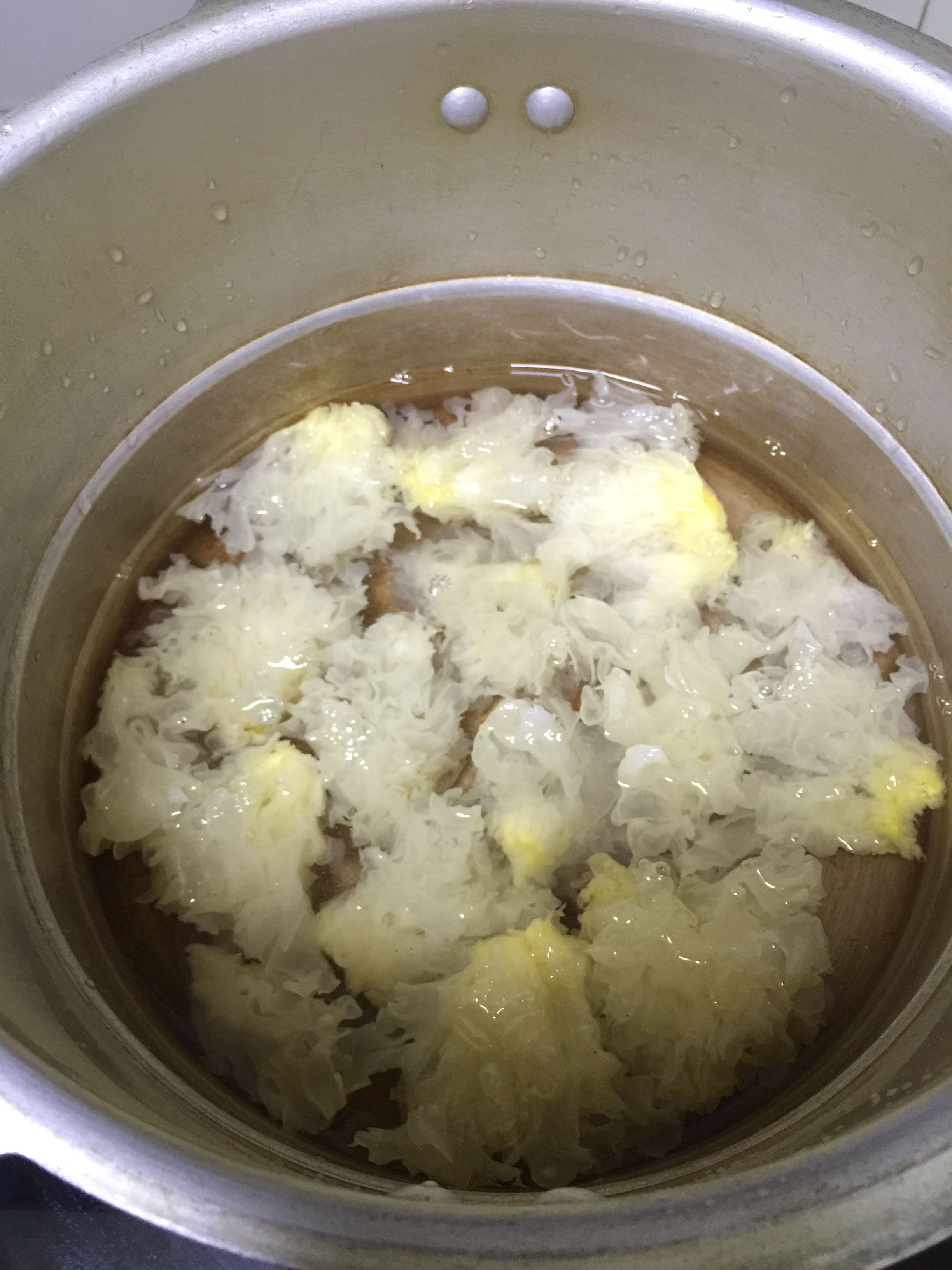 銀耳湯--快速高壓鍋版的做法 步骤4