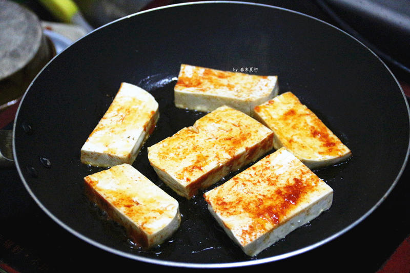 香辣煎豆腐的做法 步骤4