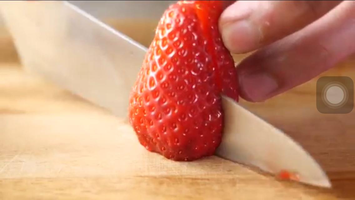 無烤箱版草莓芝士蛋糕的做法 步骤3
