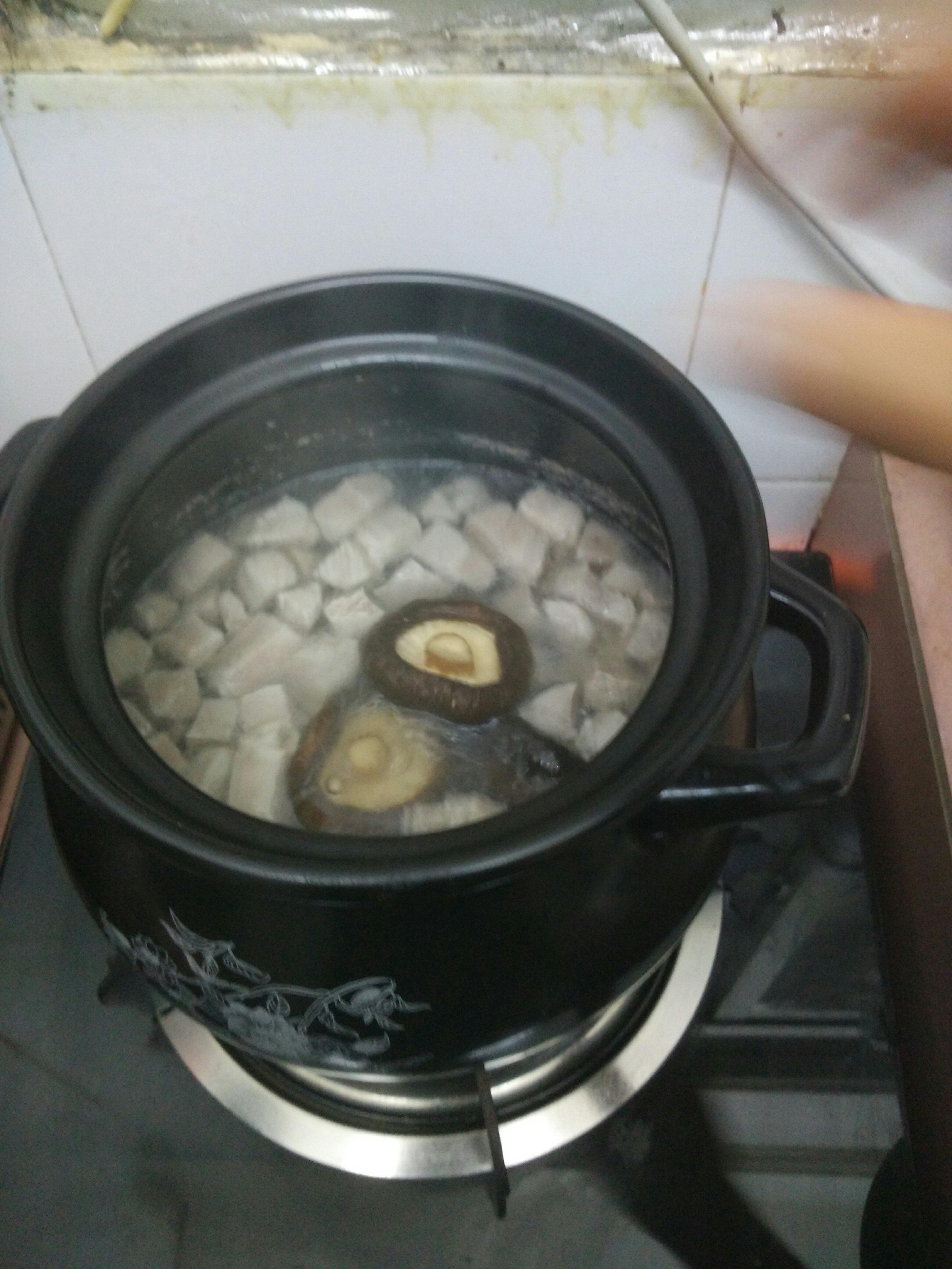 砂鍋滷肉（生抽簡易版）的做法 步骤3