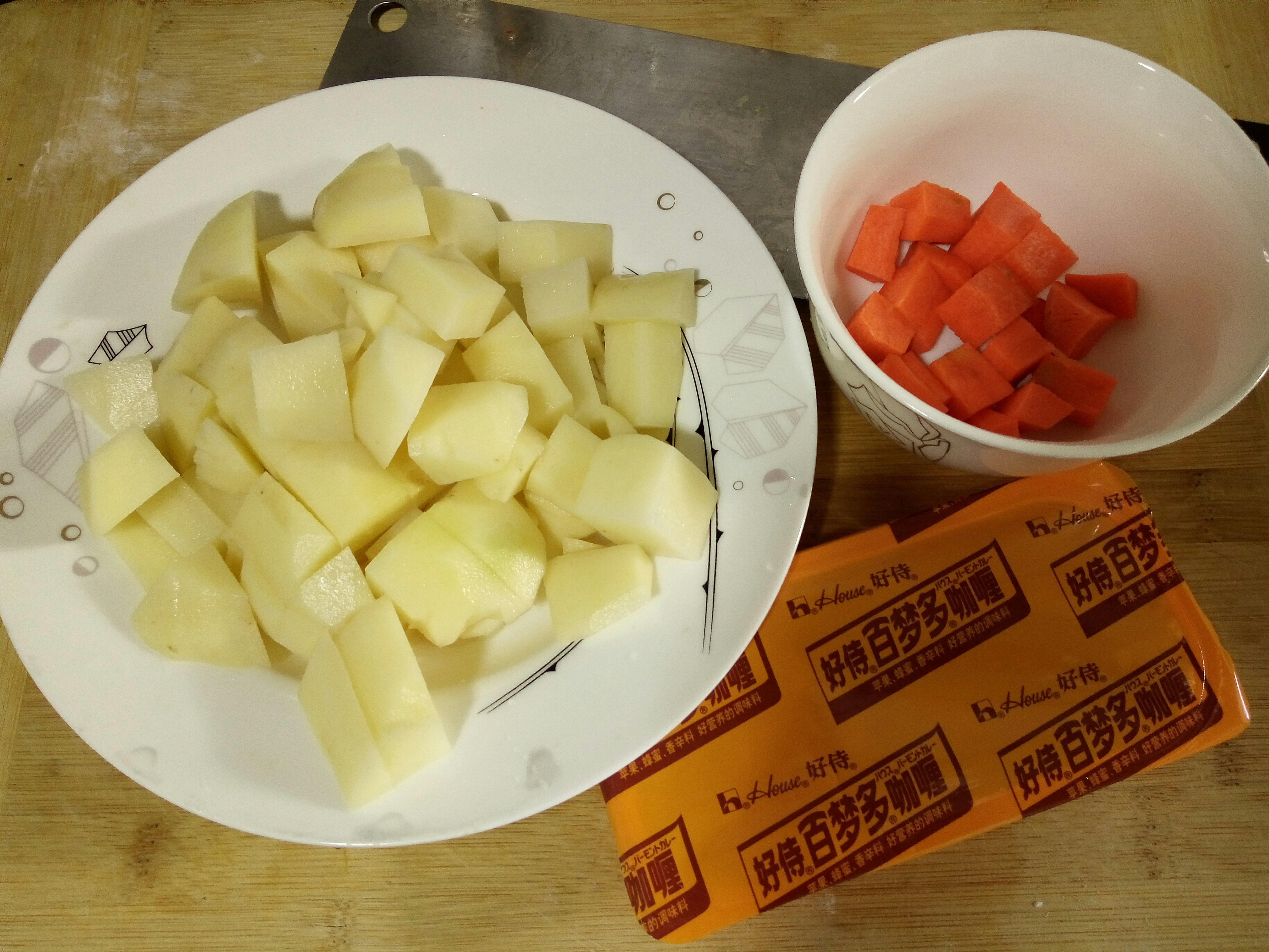 咖哩土豆飯的做法 步骤1