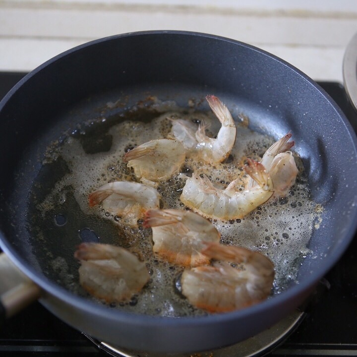 黃油香煎大明蝦的做法 步骤3