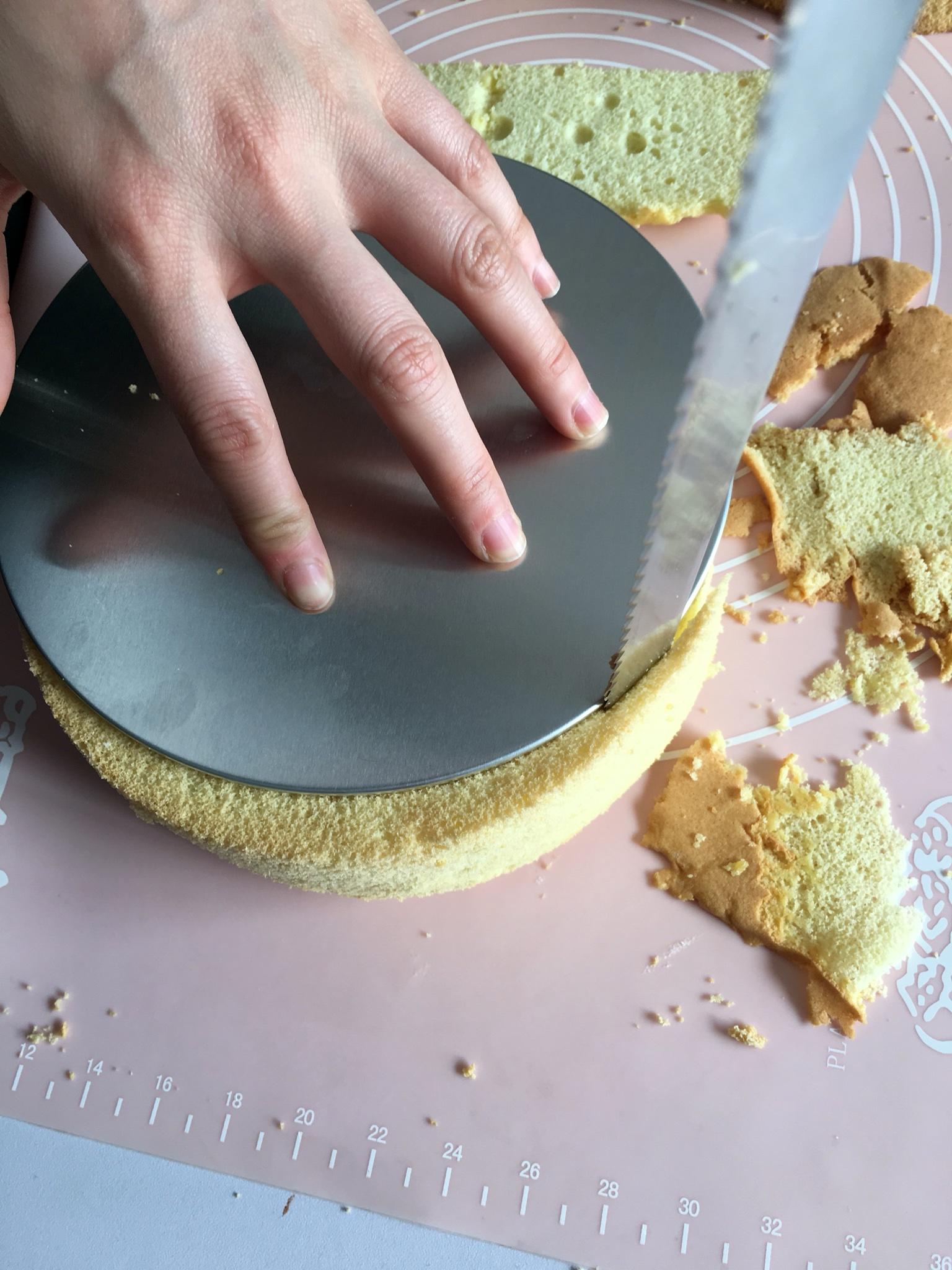 橢圓形蛋糕的拼切的做法 步骤2