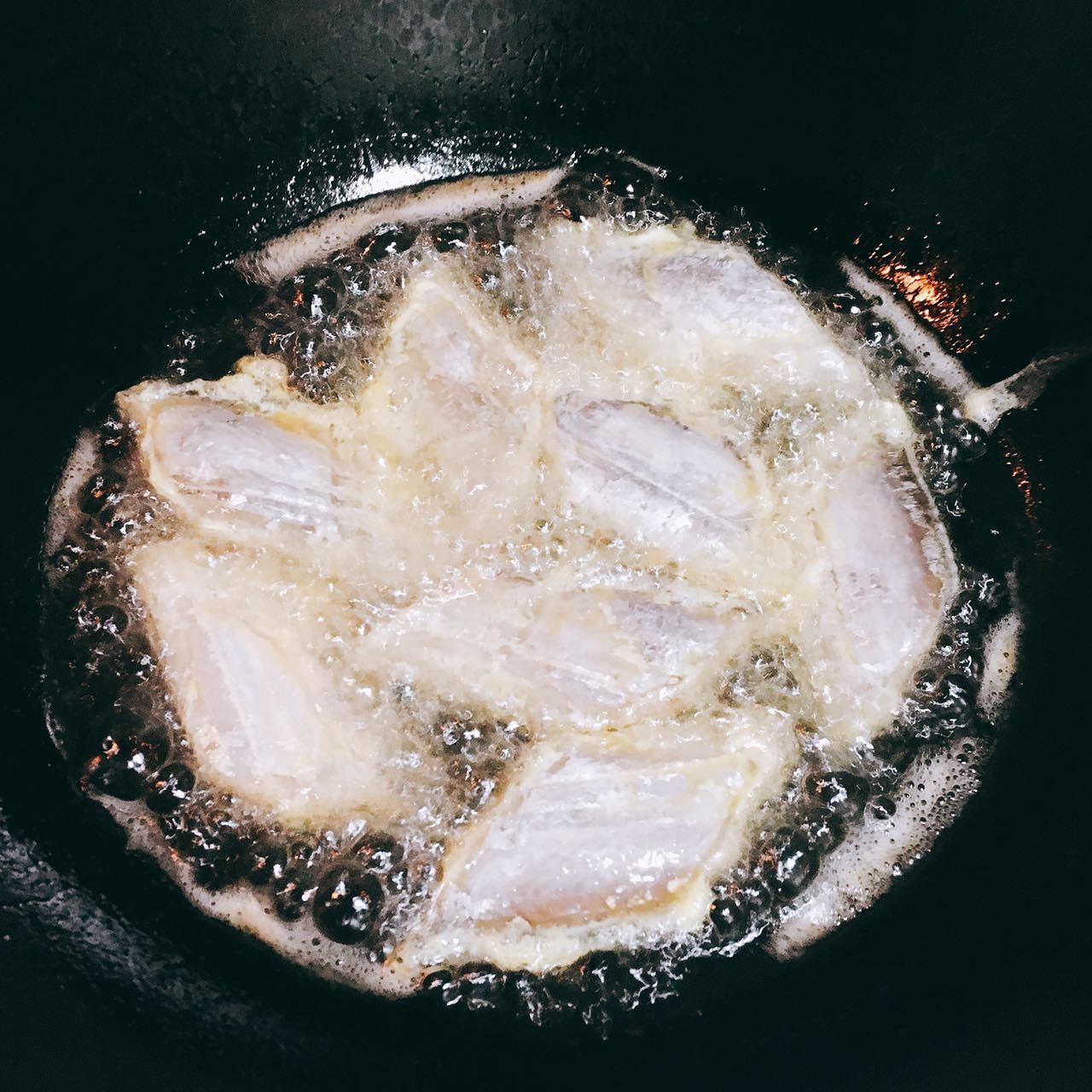 【美食燴】紅燒帶魚的做法 步骤3