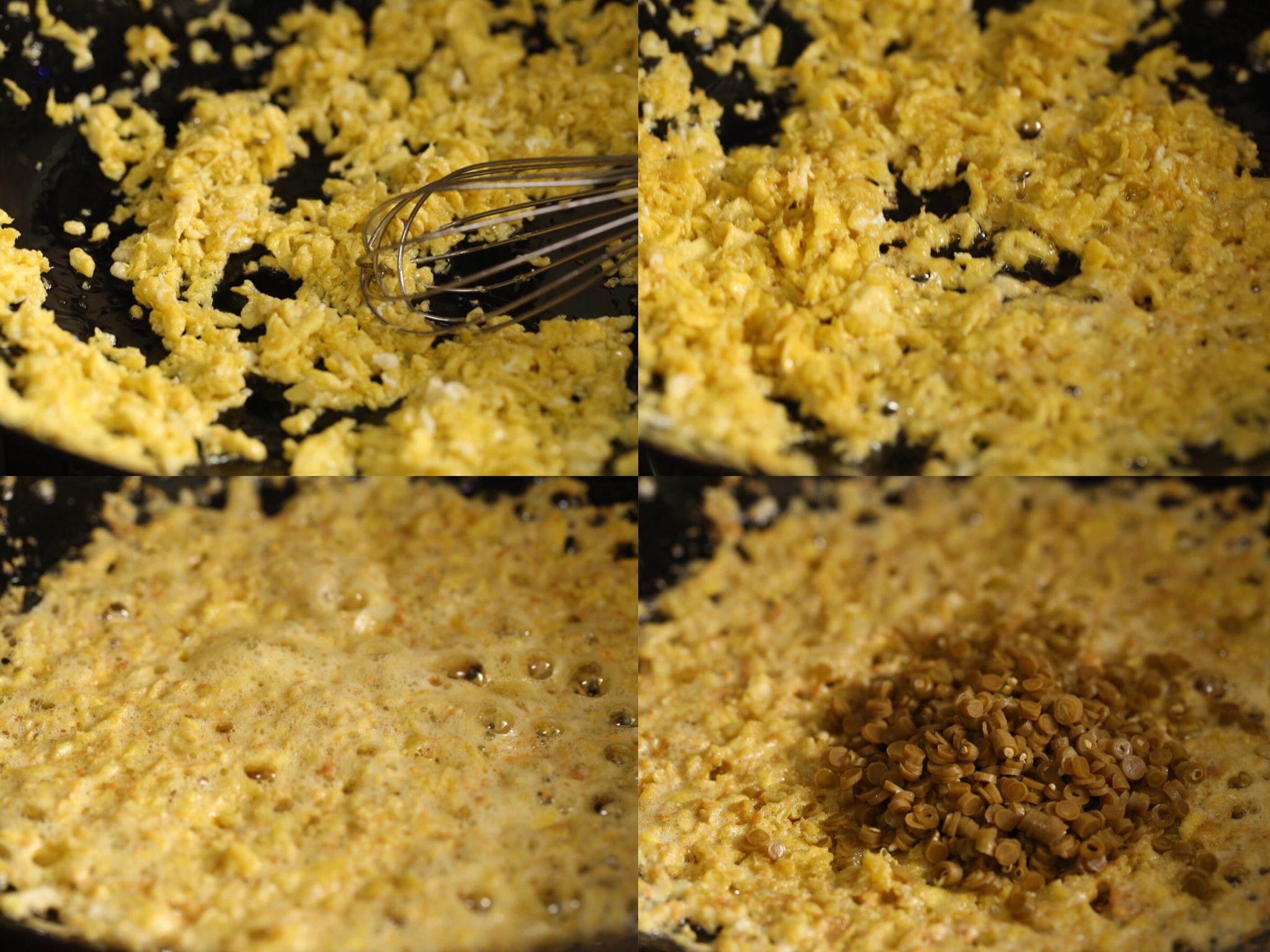 橄欖油泡菜蛋炒飯的做法 步骤4