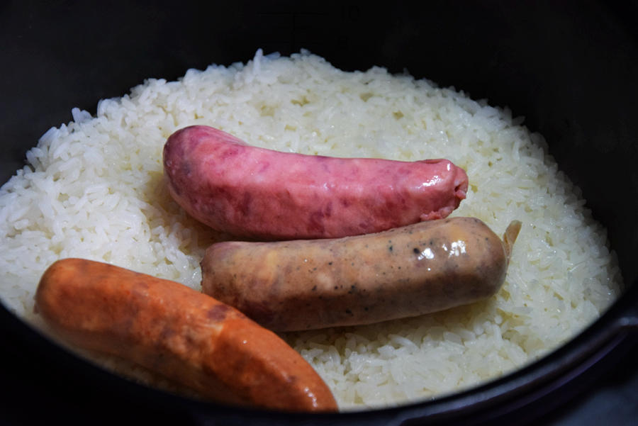 臘肉香腸燜飯的做法 步骤11
