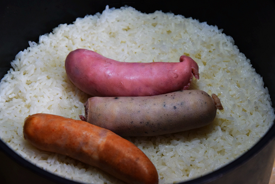臘肉香腸燜飯的做法 步骤12