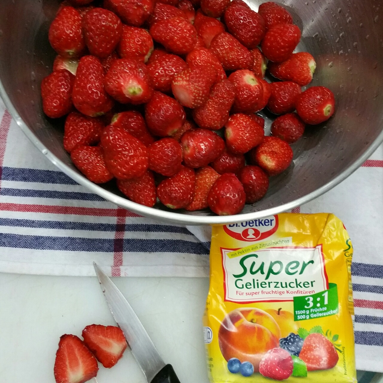 草莓果醬的做法 步骤1