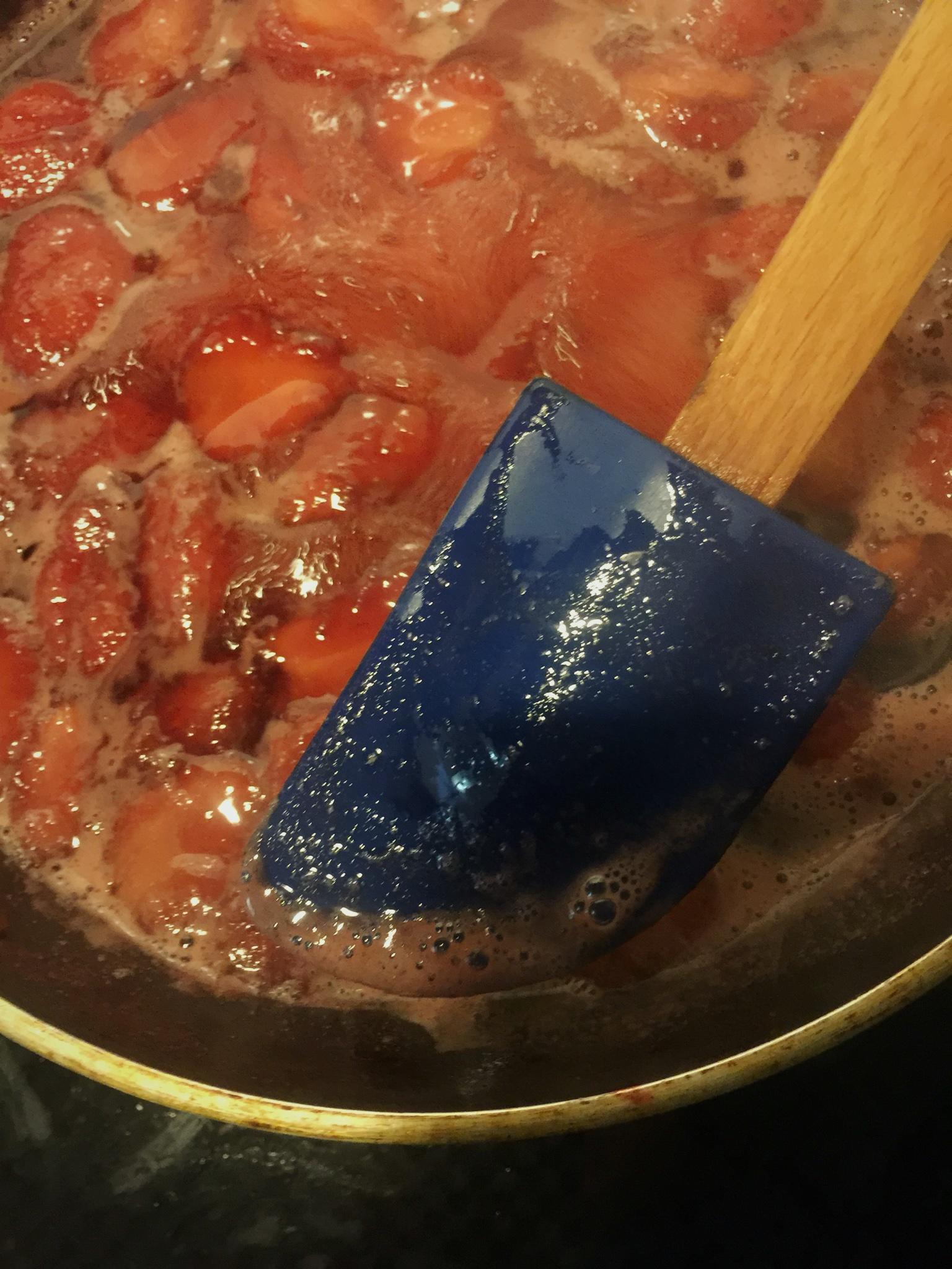 紅酒草莓果醬的做法 步骤5