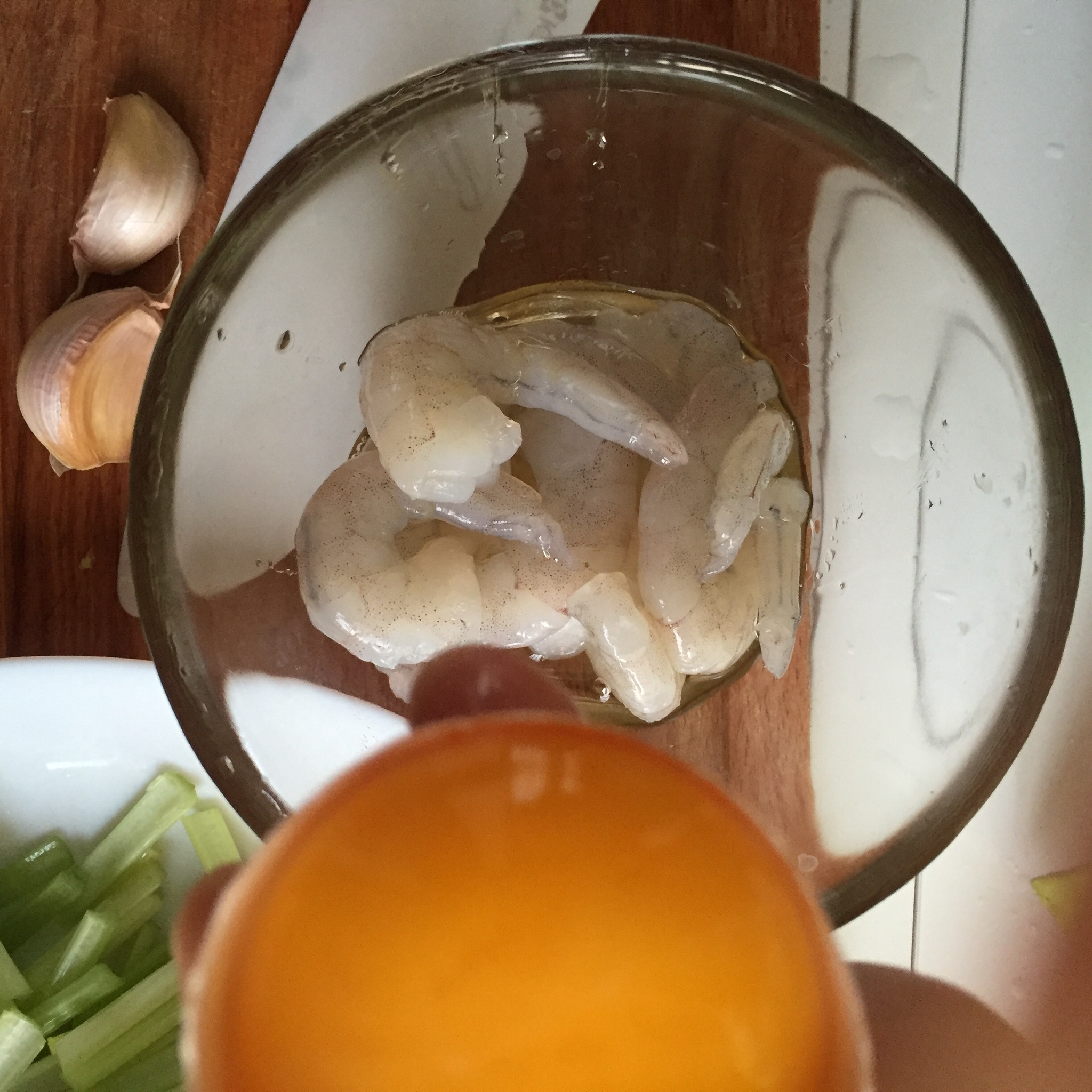 蝦仁燴意麪 配蒜味辣椒蛋黃醬的做法 步骤4