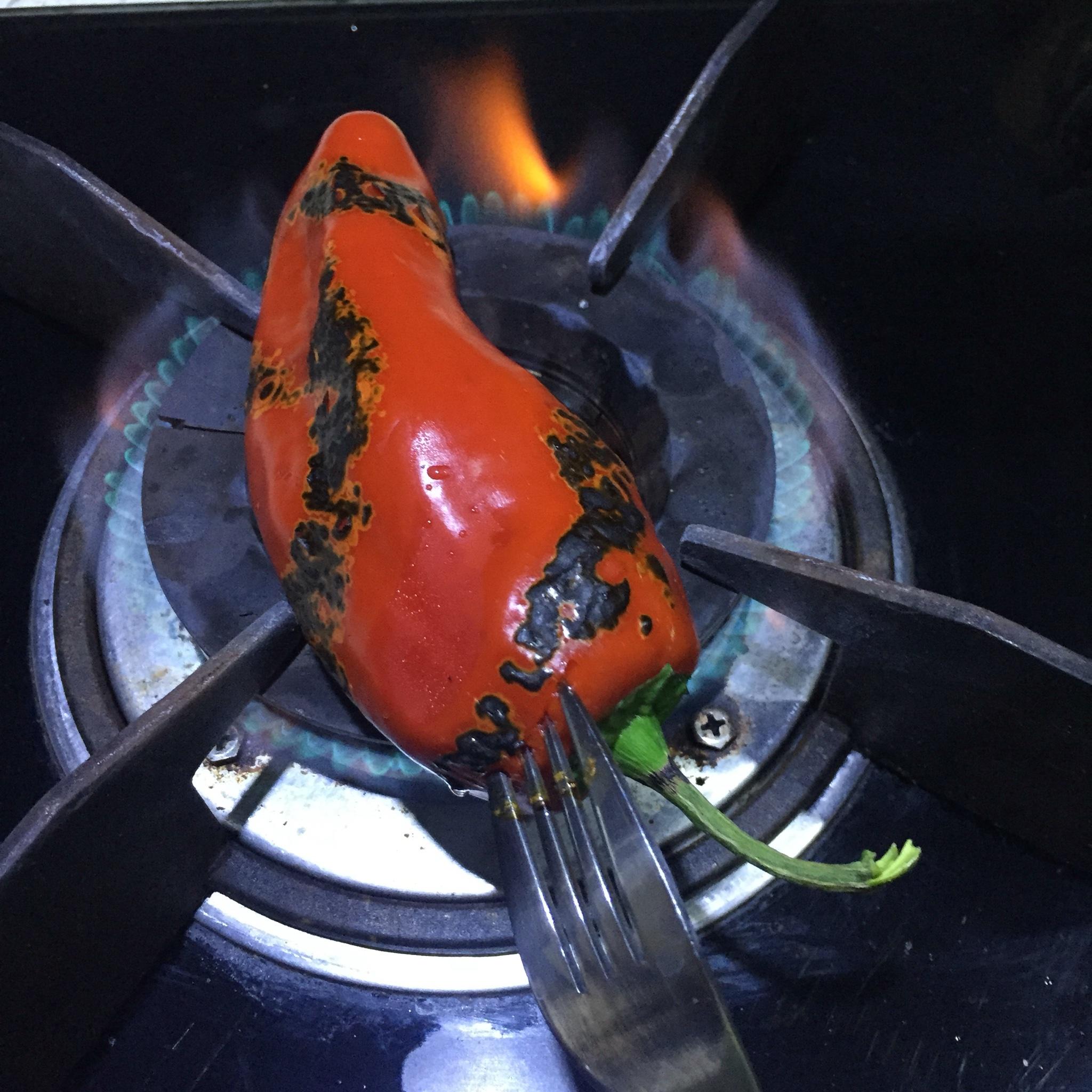 蝦仁燴意麪 配蒜味辣椒蛋黃醬的做法 步骤5