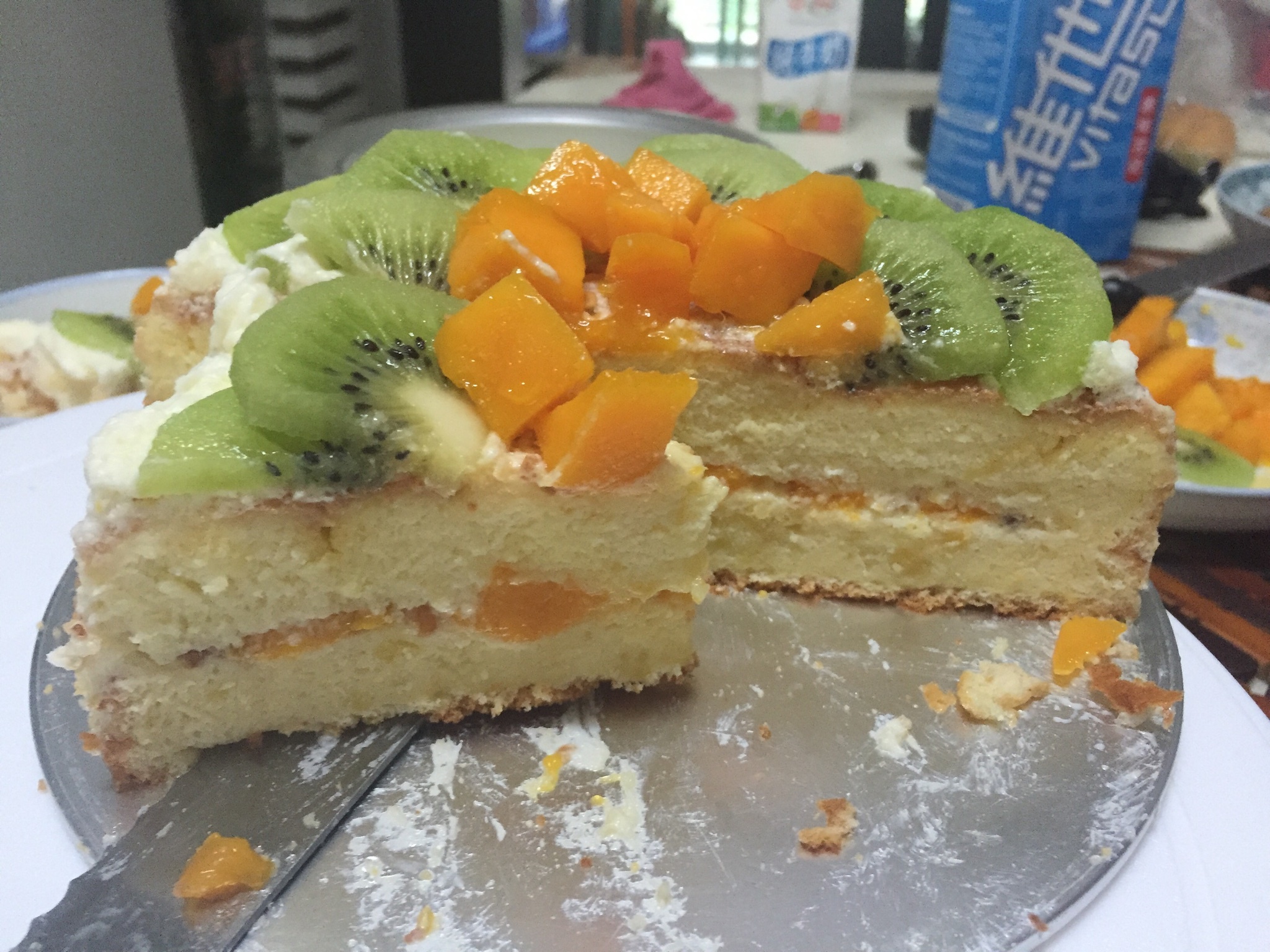 芒果、獼猴桃蛋糕的做法 步骤2