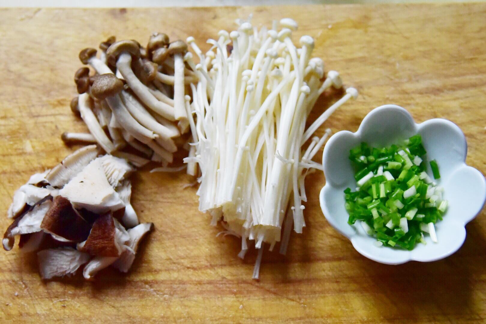 日式蘑菇雞肉燒的做法 步骤2