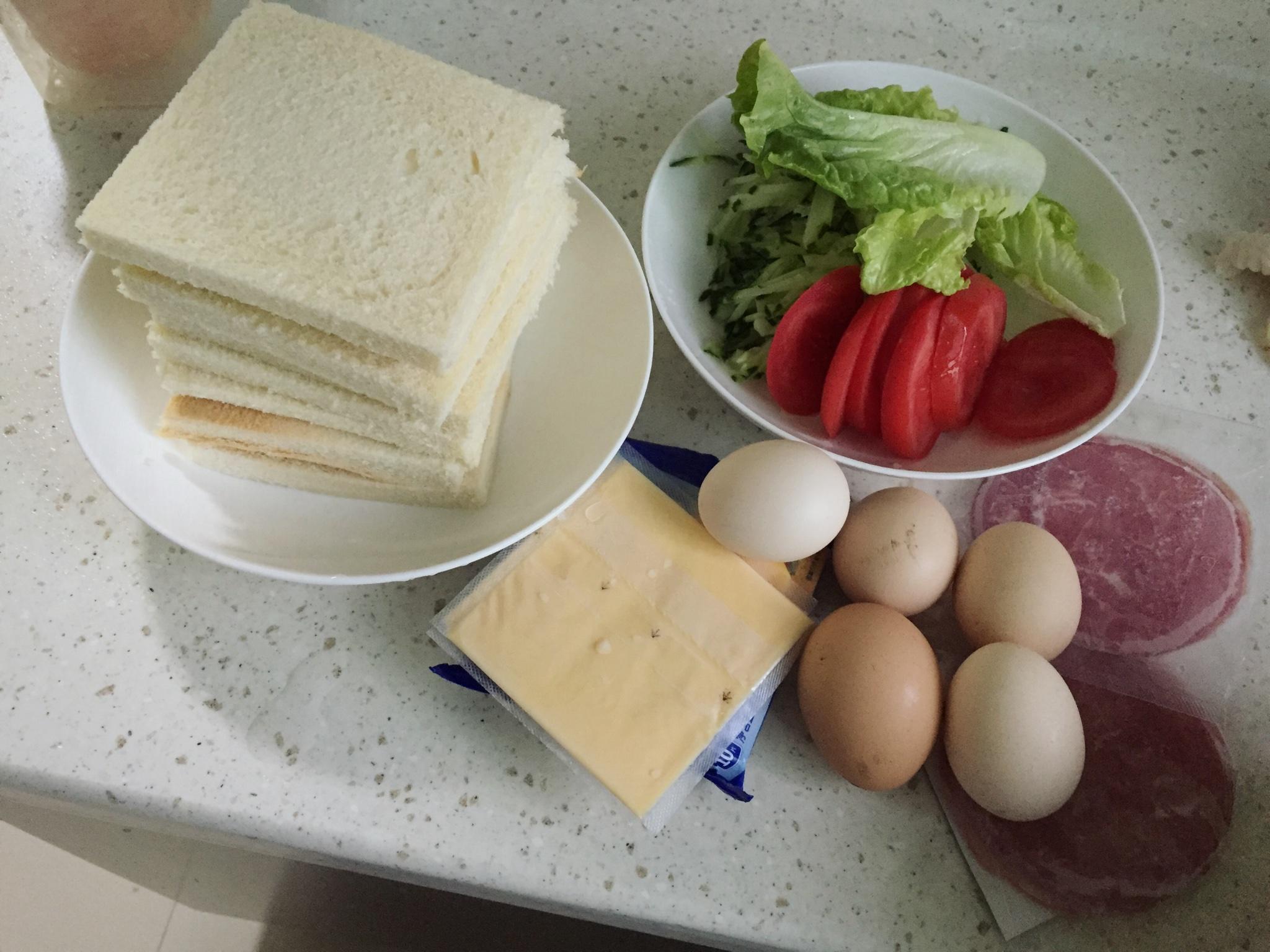 培根雞蛋三明治的做法 步骤1