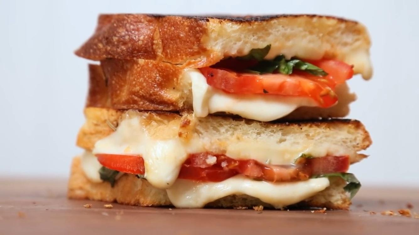 15種超好吃的烤乳酪三明治吐司（grilled cheese sandwich ）的做法 步骤1