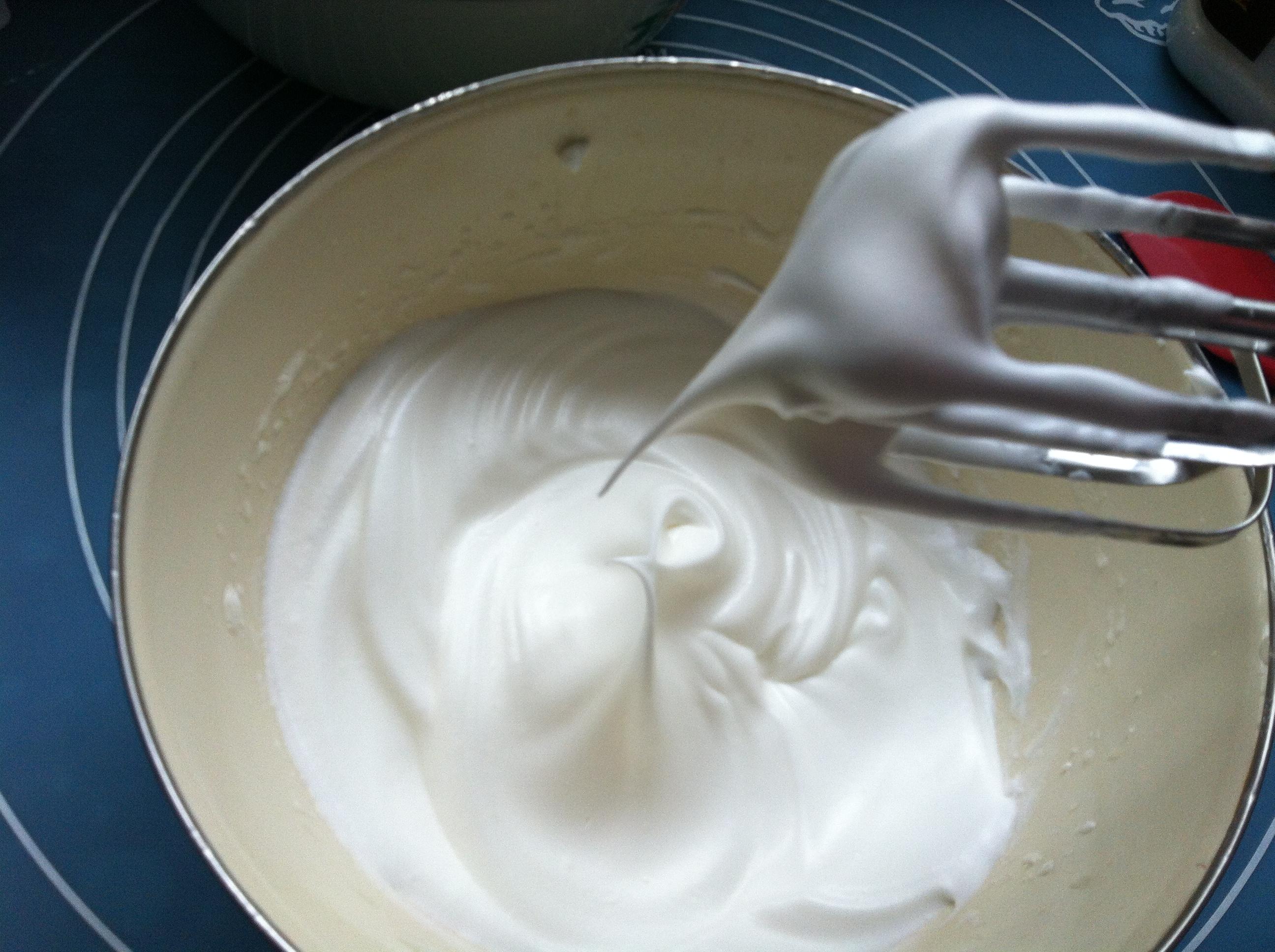 酸奶戚風蛋糕的做法 步骤5