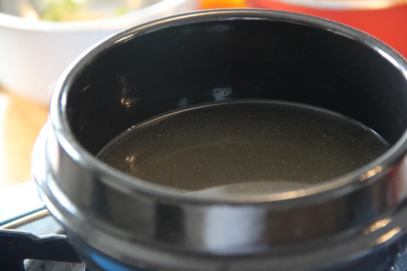 韓式石鍋蒸蛋뚝배기 계란찜的做法 步骤1