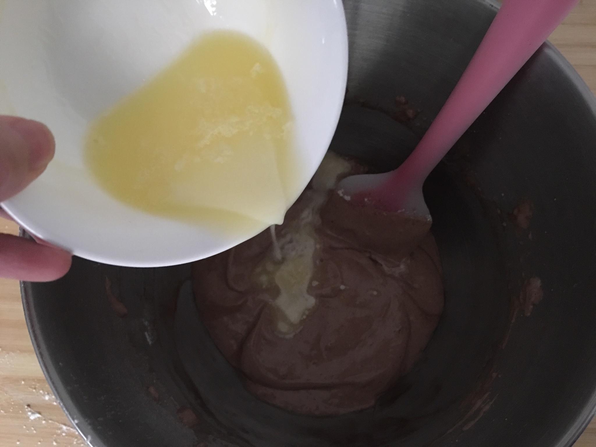 榛子巧克力心形蛋糕的做法 步骤4