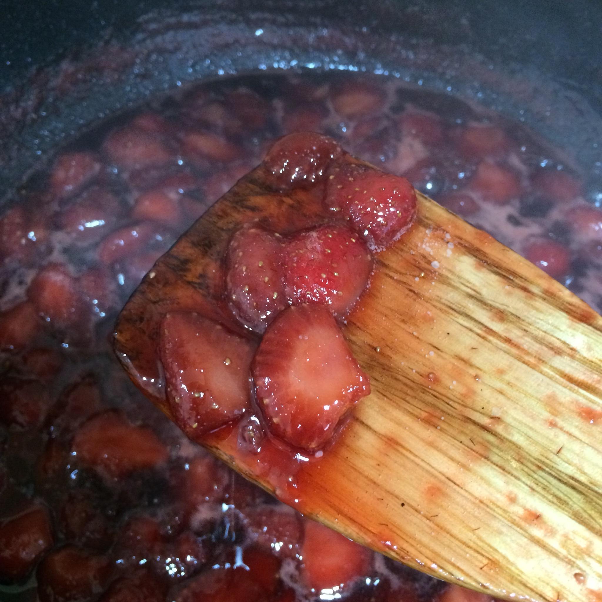 手工黑糖草莓醬（大顆粒）的做法 步骤3