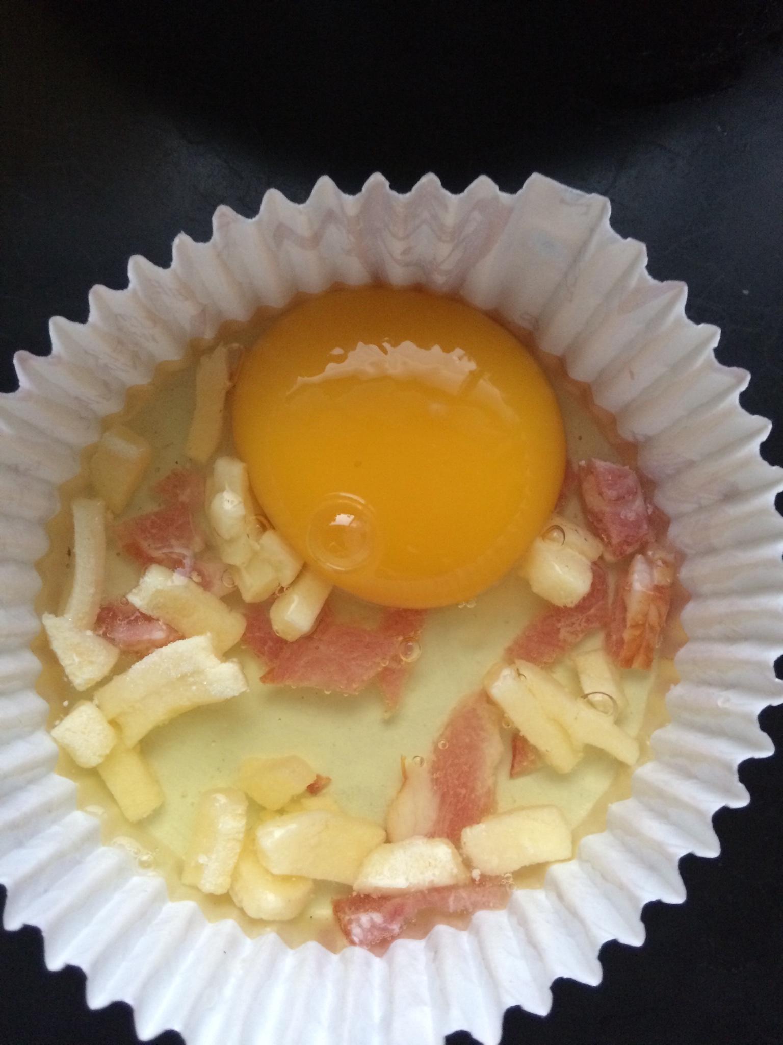 快手早餐～培根芝士烤蛋的做法 步骤3