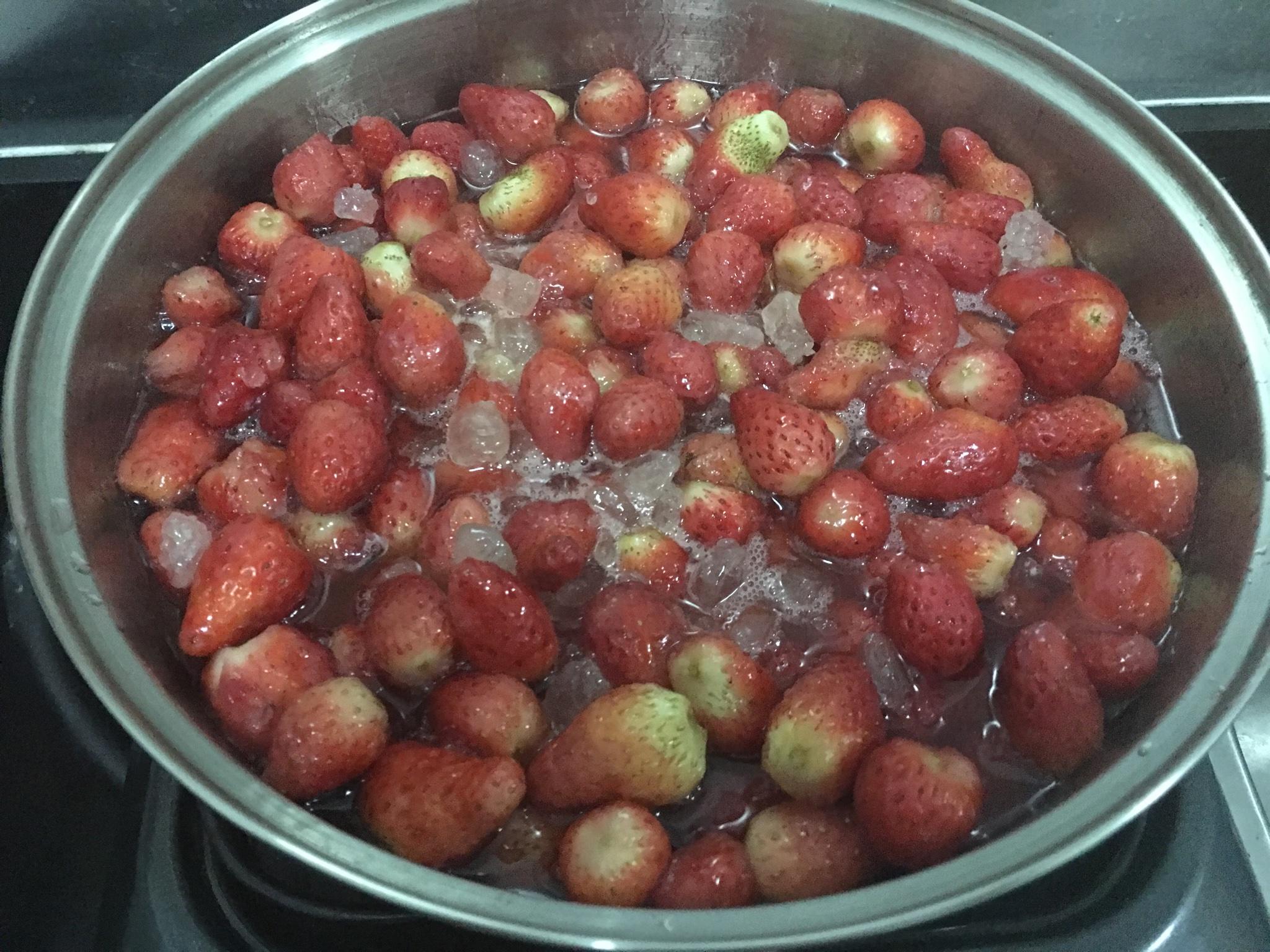 大罐草莓果醬的做法 步骤6
