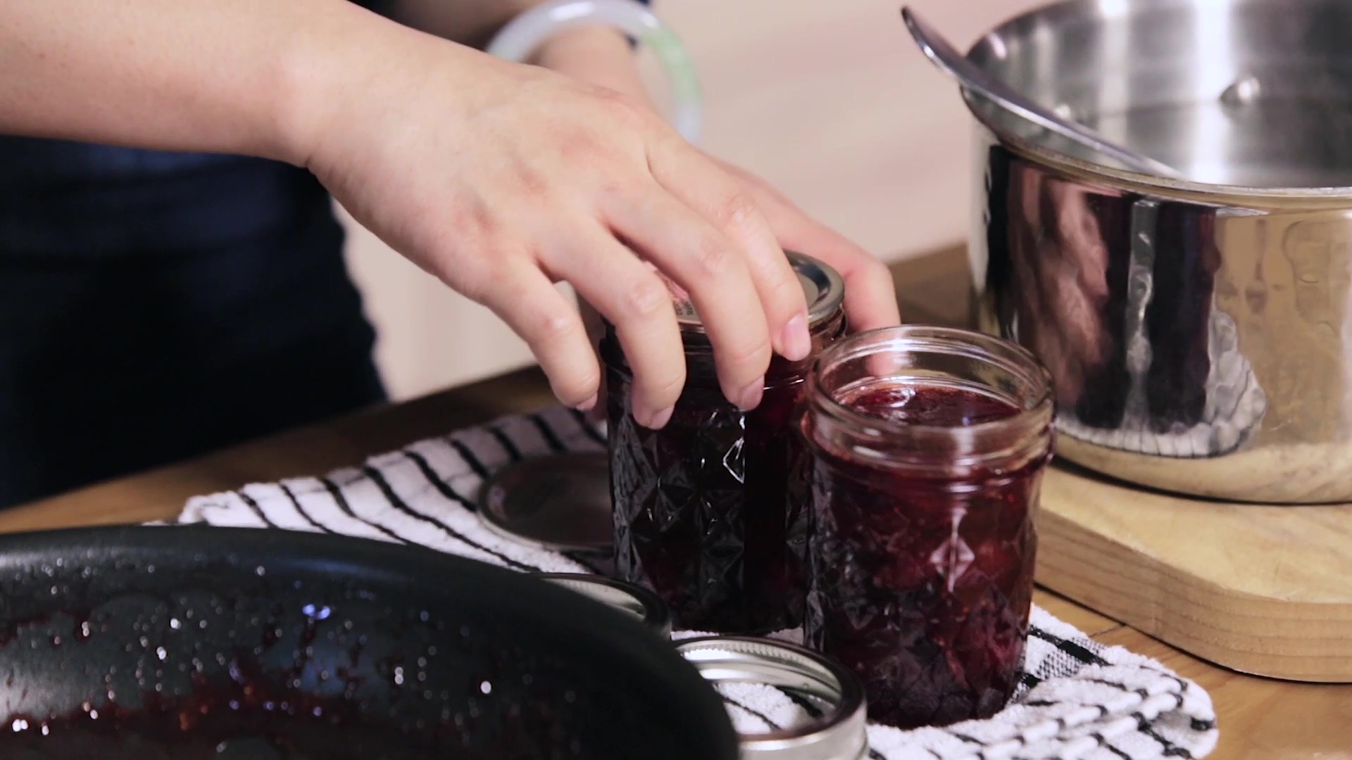 【曼達小館】下午茶系列：超大大大顆的草莓果醬的做法 步骤12