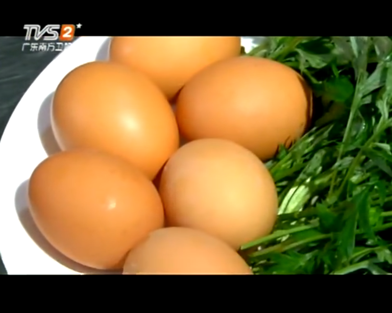 我愛返尋味菜式——鮮艾葉煎蛋的做法 步骤4