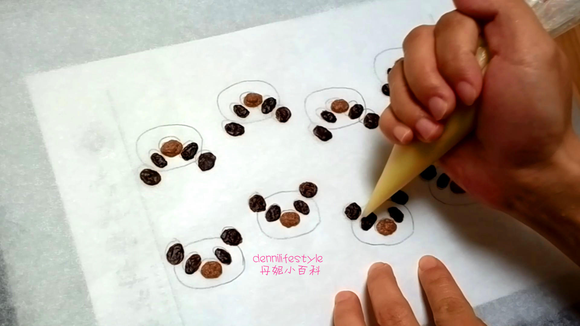 抹茶熊貓蛋糕卷 MATCHA PANDA ROLL CAKE的做法 步骤6