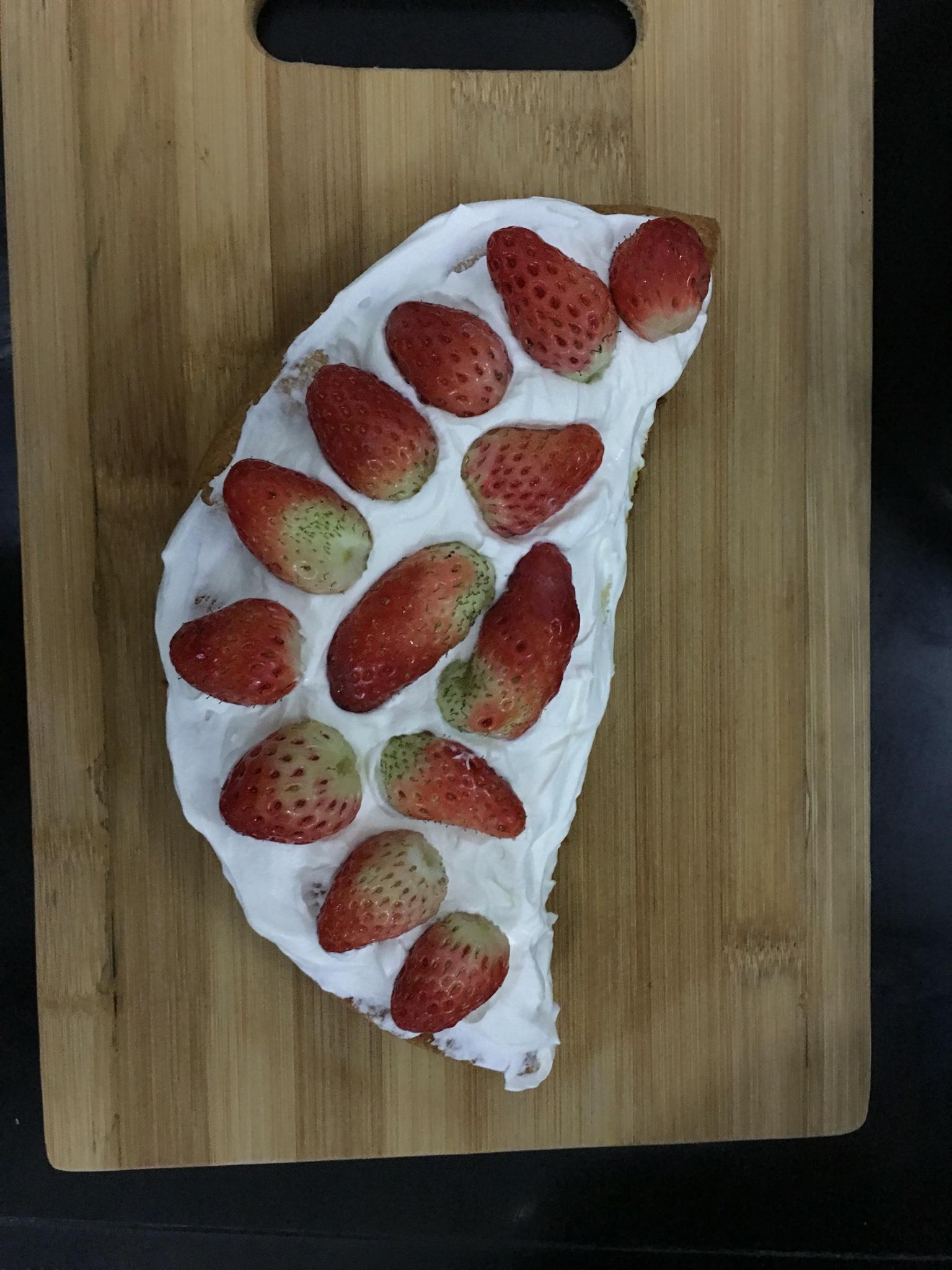 換低粉重做的草莓奶油夾心蛋糕的做法 步骤9