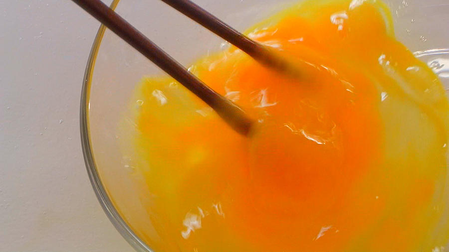 如何「簡單」的製作，「好吃」的西紅柿炒雞蛋？的做法 步骤3