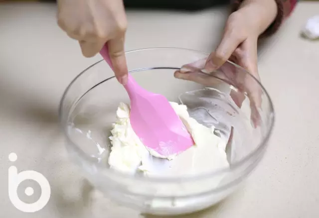 春日甜品-酸奶抹茶大理石凍芝士（免烤）的做法 步骤7