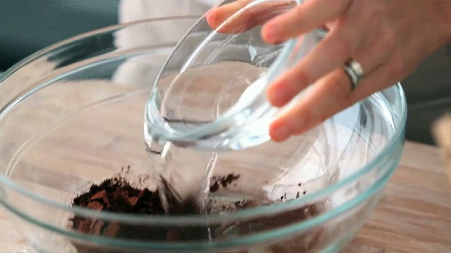 香草巧克力大理石紋磅蛋糕（Martha Stewart）的做法 步骤8